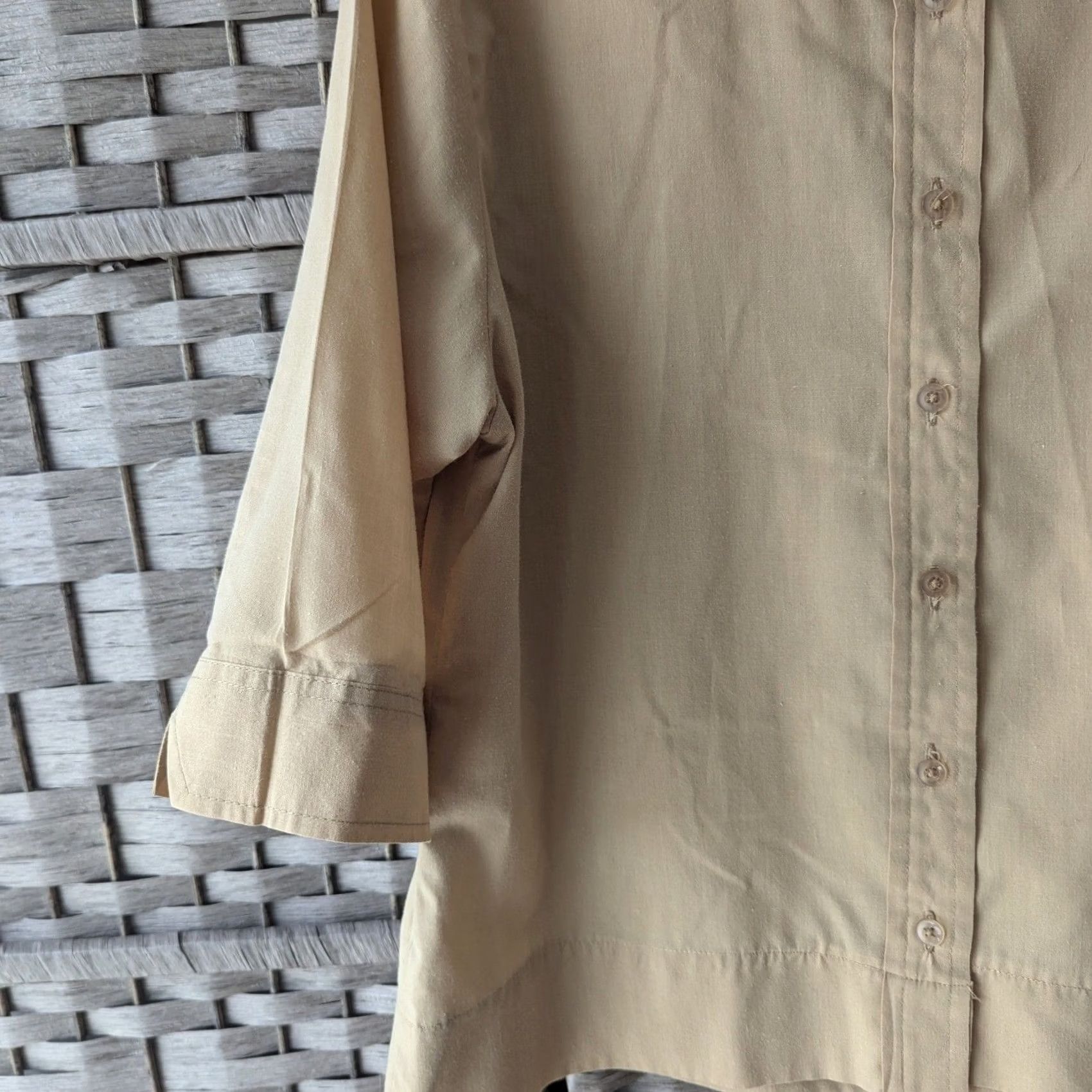 Haband VINTAGE Haband Button Up Top Tan 3/4 Sleeve Blouse Sz L Beige Cotton Blend Women's Shirt, Casual, Workwear, 90s? Size L / US 10 / IT 46 - 4 Thumbnail
