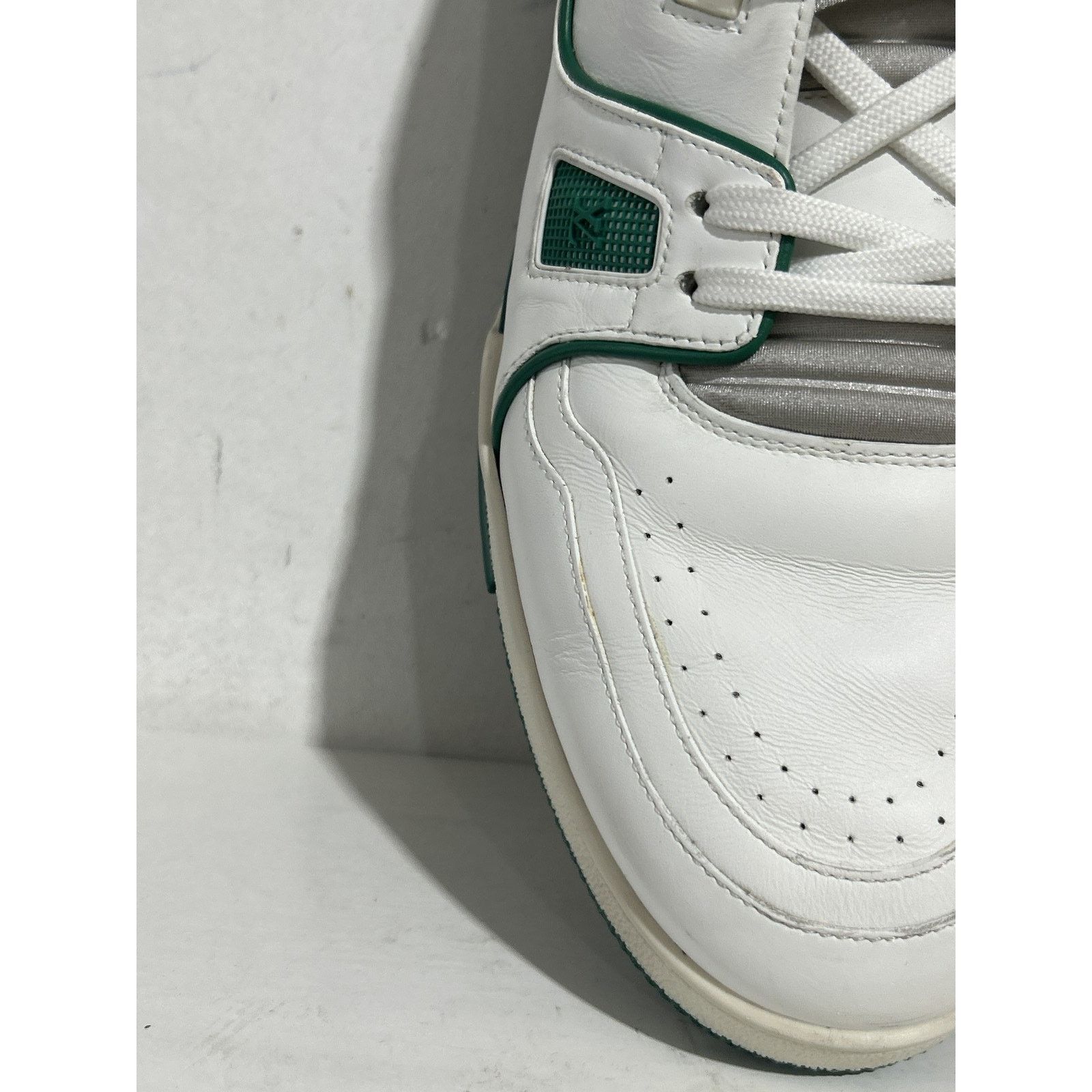 Louis Vuitton LOUIS VUITTON LV LOW TRAINER OG GREEN SIZE 12 PREOWNED Size US 12 / EU 45 - 8 Thumbnail