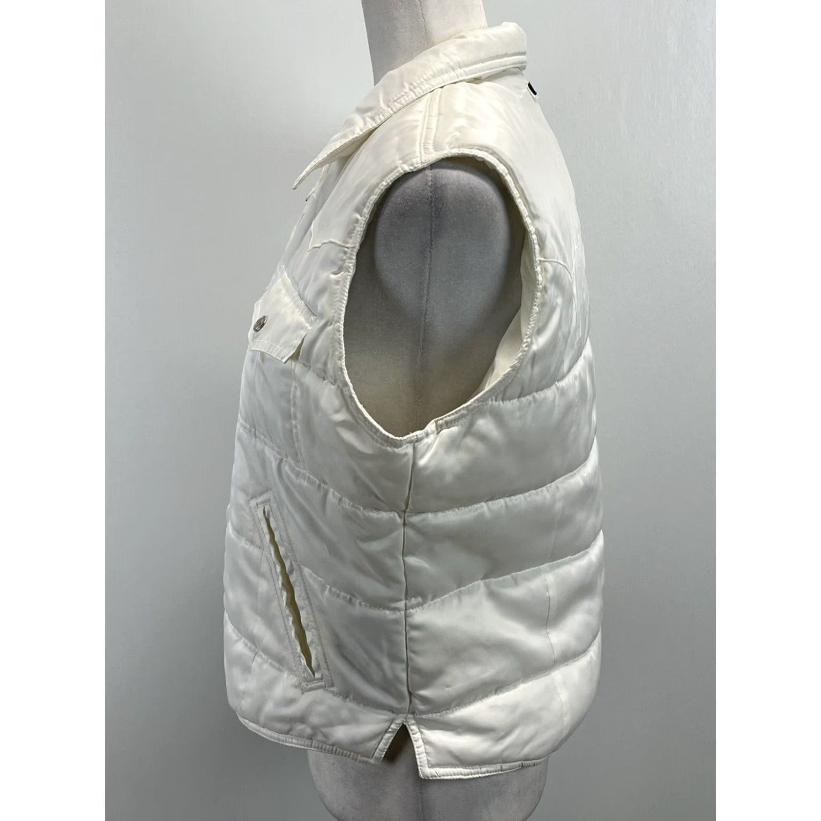 Tommy Hilfiger Vintage Tommy Hilfiger Womens Full Zip Vest Sz Large Puffer Yoke 90s Y2K Puffer Vest Style Winter Spring Fall Casual GUC Ivory Zip Size 36" / US 14 / IT 50 - 2 Thumbnail