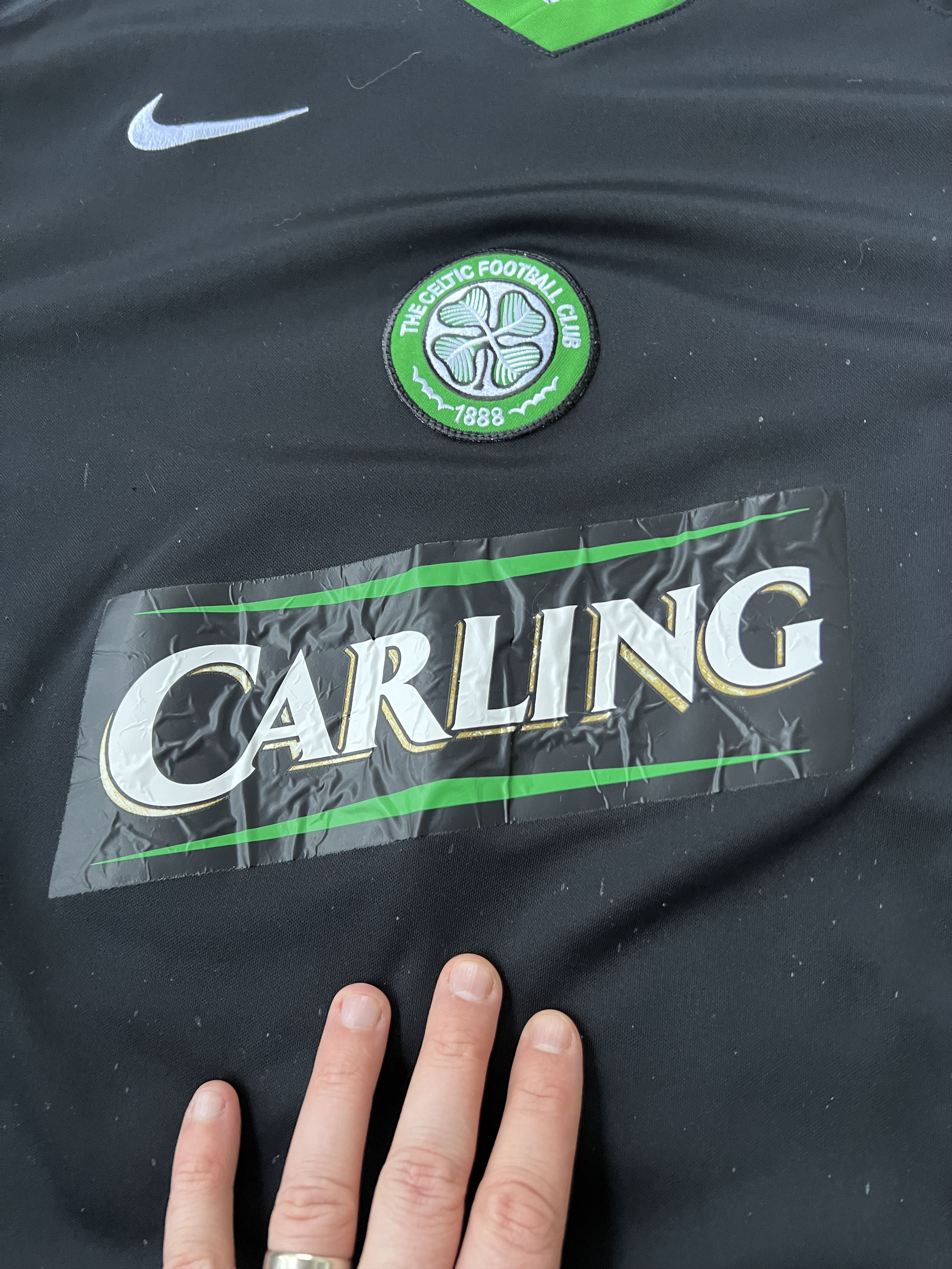 Nike Vintage Nike Celtic Football Club Carling Jersey Size US XXL / EU 58 / 5 - 8 Thumbnail