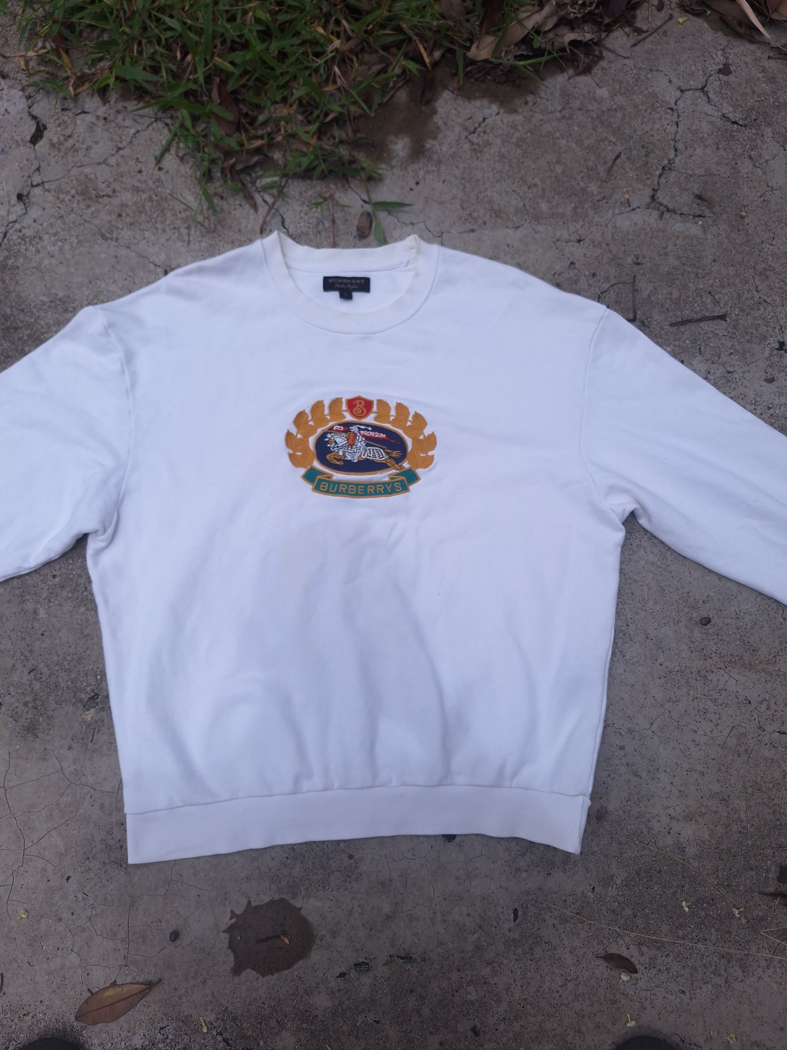 Burberry Burberry Embroidered Logo Sweatshirt Size US L / EU 52-54 / 3 - 2 Thumbnail