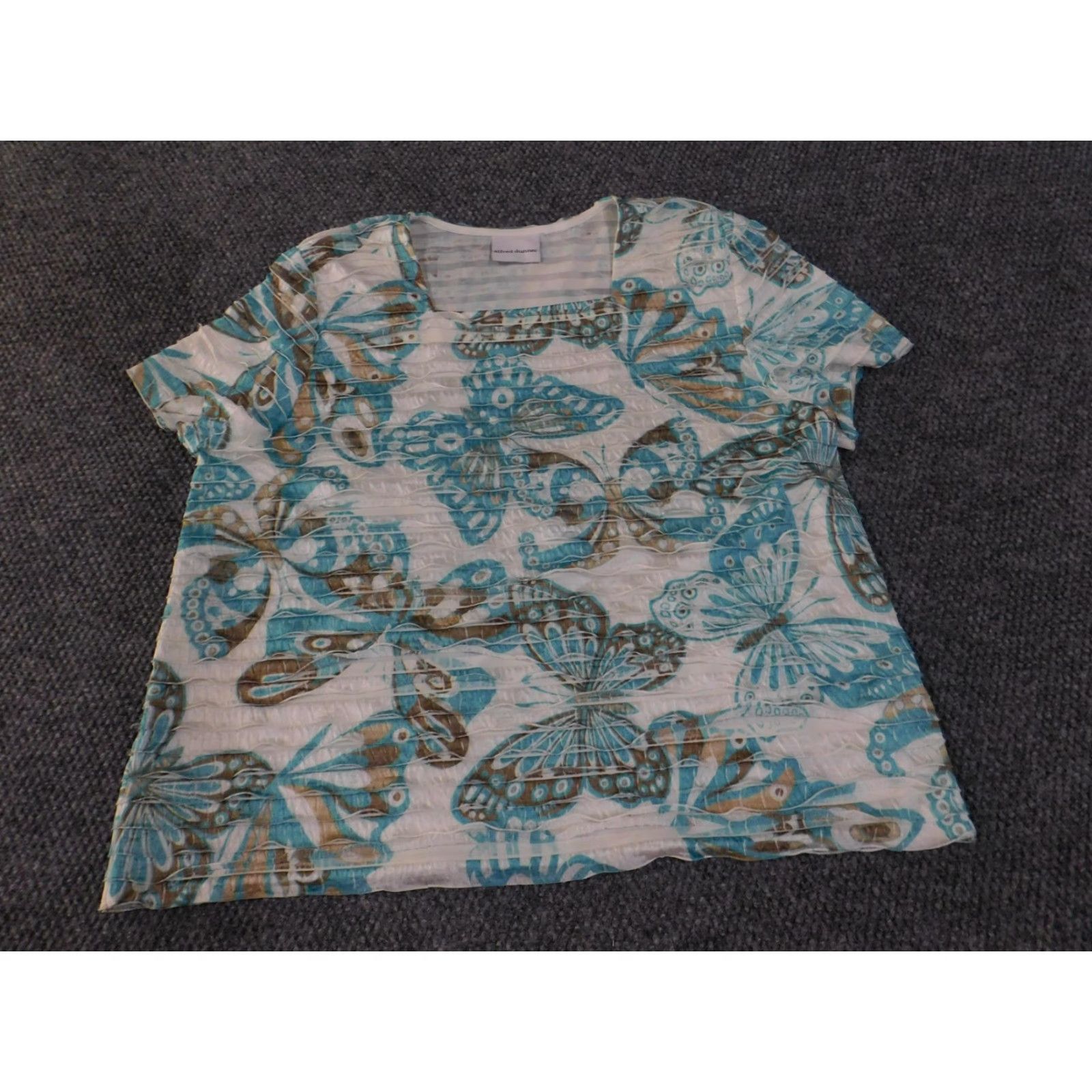 Vintage VINTAGE Alfred Dunner Shirt Womens 2XL Blue White Butterfly Print Crinkle Scoop T-Shirt Womens Plus Size XXL Size XXL / US 16-18 / IT 52-54 - 3 Thumbnail