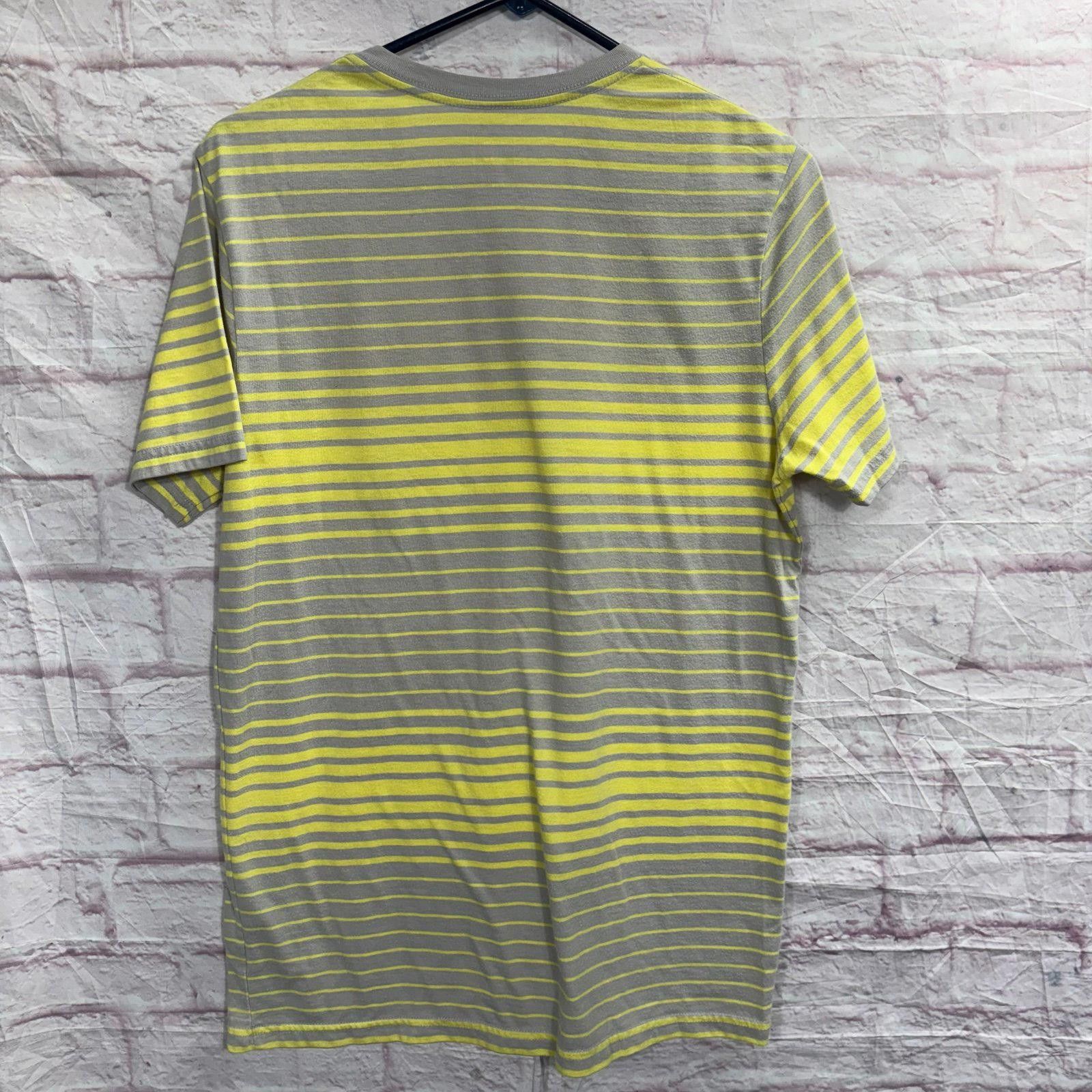Mossimo Mossimo Supply Co Athletic Fit Striped V-Neck T-Shirt Small Size US S / EU 44-46 / 1 - 5 Thumbnail