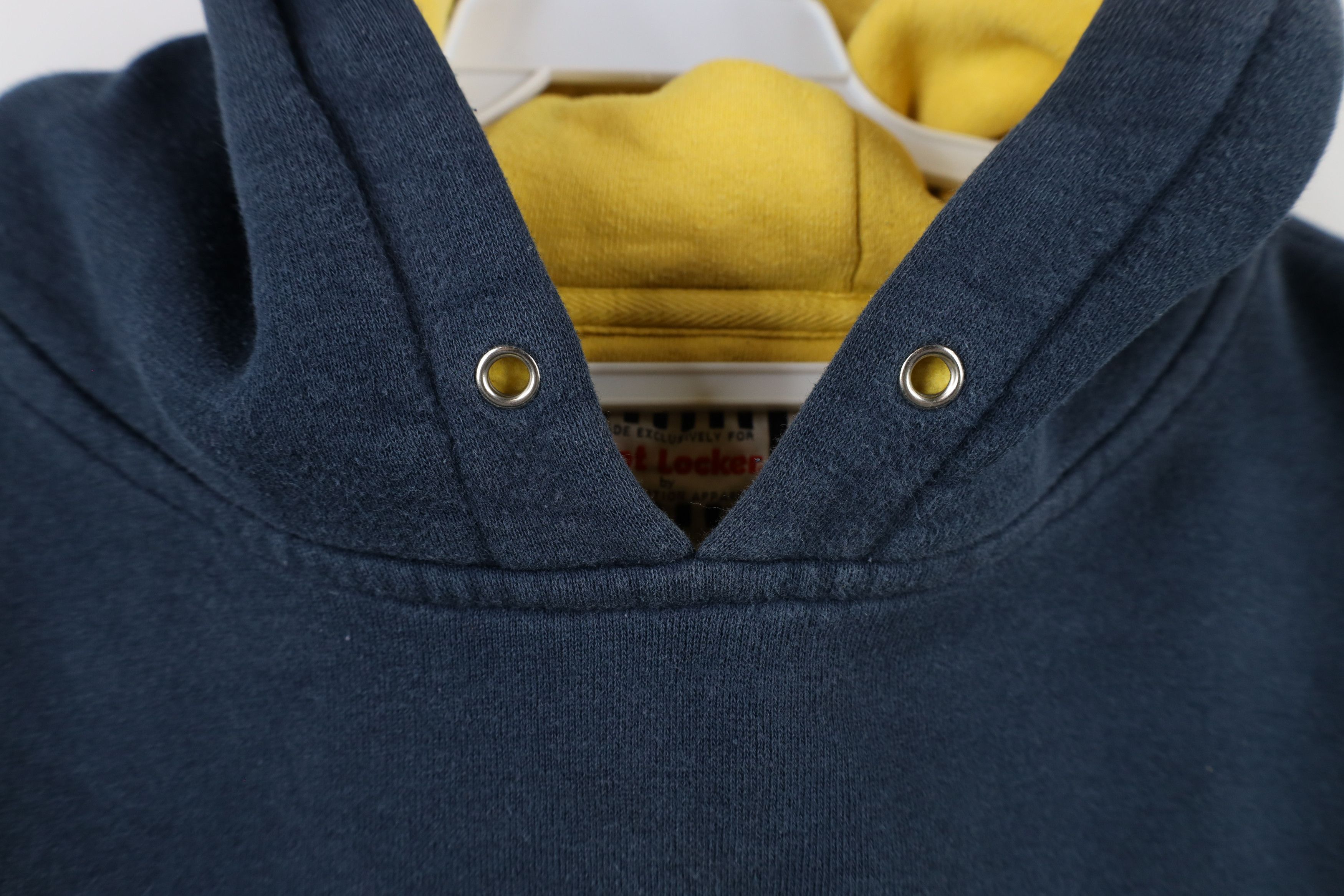 Vintage Vintage 90s University of Michigan Hoodie Sweatshirt Blue Size US L / EU 52-54 / 3 - 5 Thumbnail