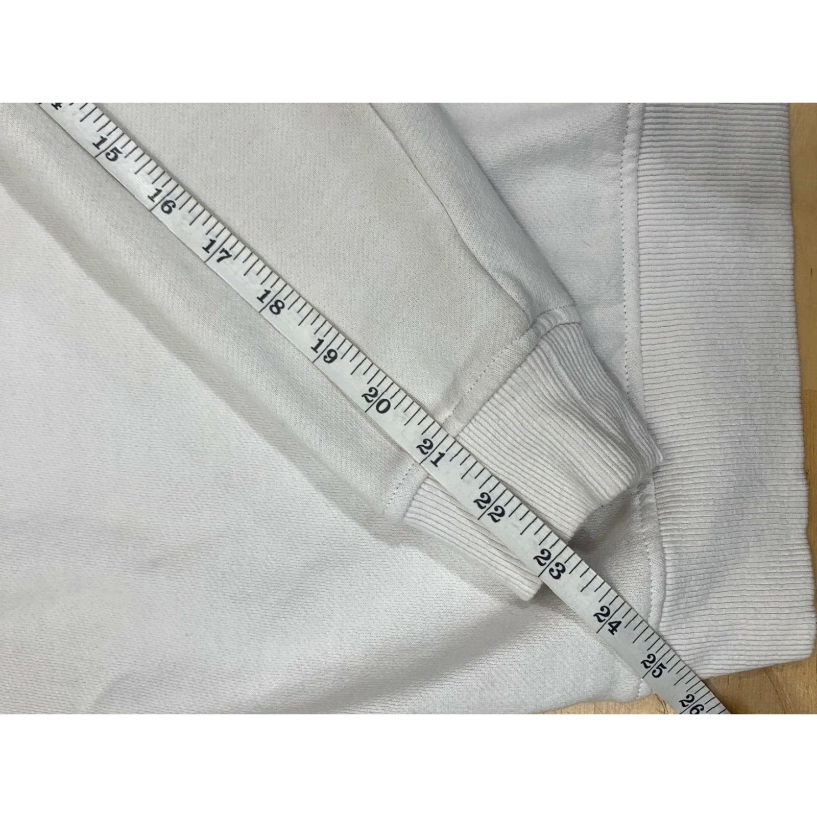Fila VINTAGE FILA Sweatshirt Embroidered Spellout Crew Neck White M Mens Unisex Adult Regular Pullover Logo Size US M / EU 48-50 / 2 - 5 Thumbnail