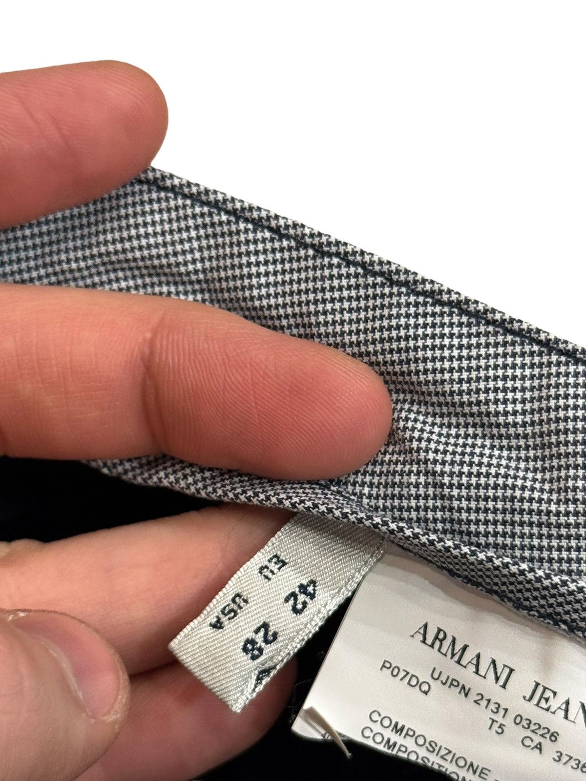 Armani × Giorgio Armani × Vintage Armani Jeans Badge Logo Jeans Trousers Chino W28 L28 Size 28" / US 6 / IT 42 - 11 Thumbnail