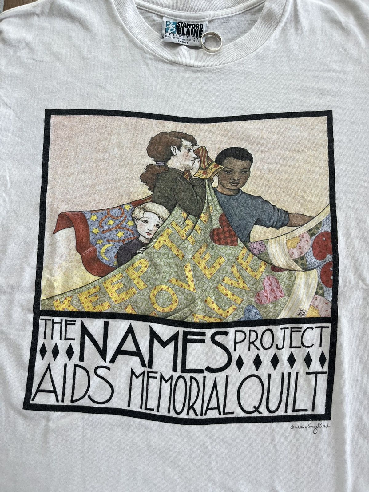 Vintage Vtg90 The NAMES Project AIDS Memorial Quilt Mary Engelbreit Size US L / EU 52-54 / 3 - 5 Thumbnail