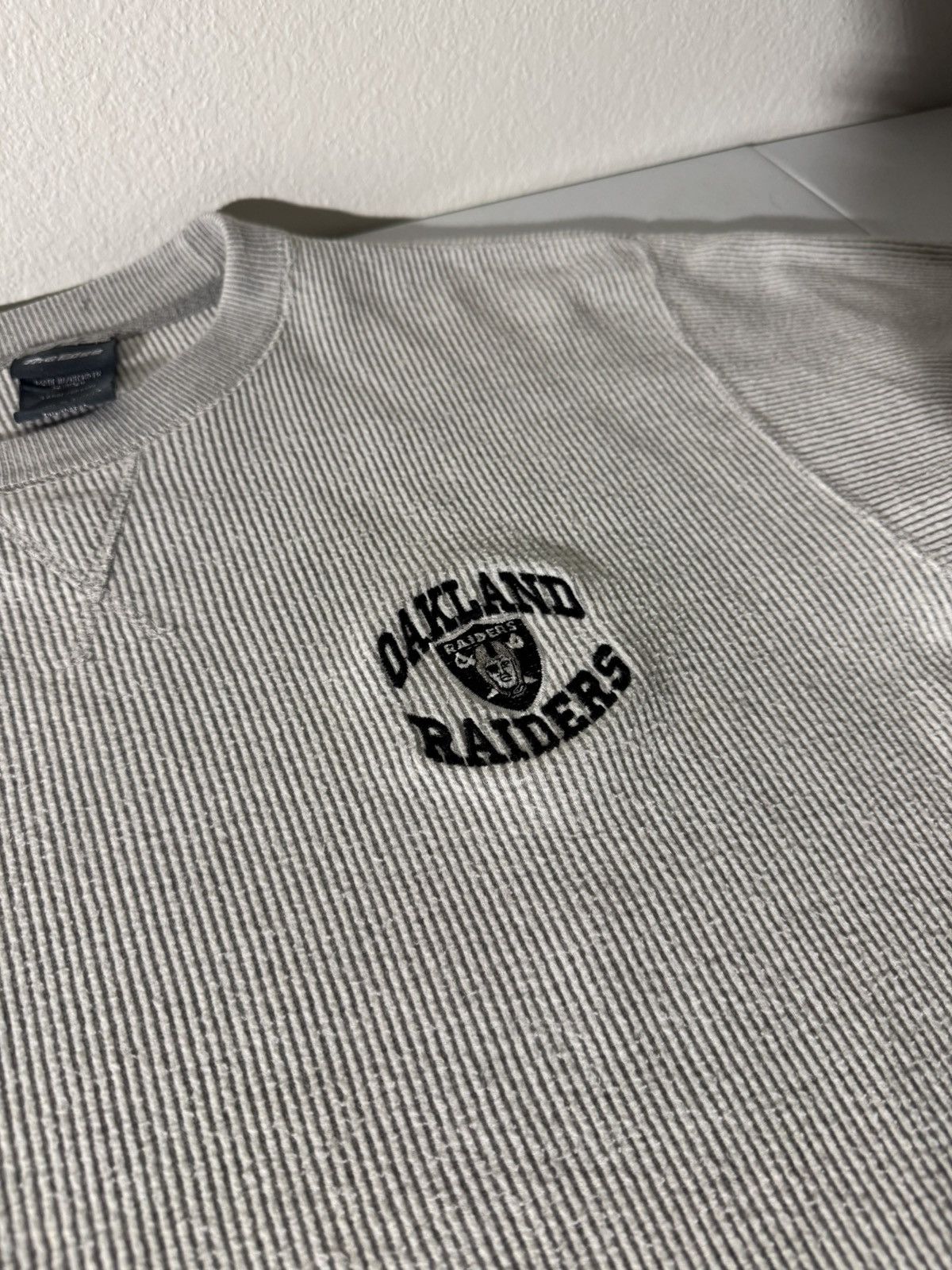 NFL Vintage Oakland Raiders Corduroy Sweater Size US L / EU 52-54 / 3 - 2 Thumbnail