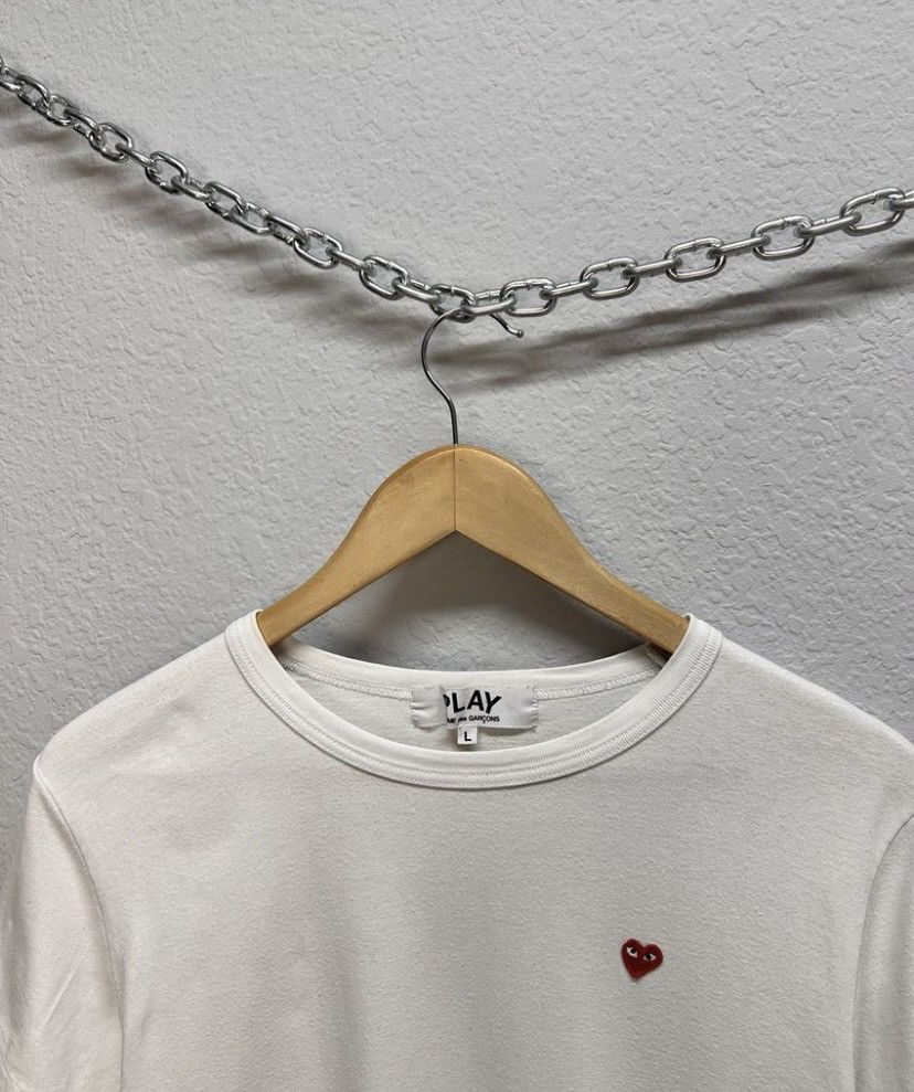 Comme des Garcons T-shirt Comme Des Garçons Love Logo Size L / US 10 / IT 46 - 7 Thumbnail