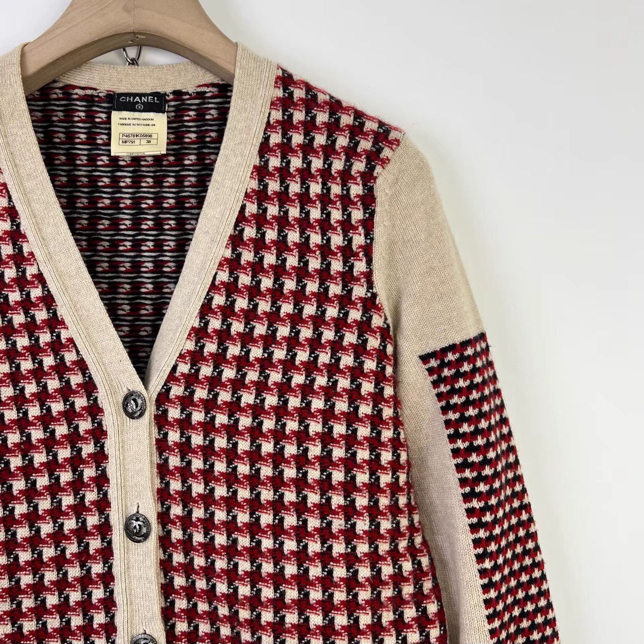 Chanel Chanel Red Color-Block Houndstooth Cardigan K12 Size XS / US 0-2 / IT 36-38 - 3 Thumbnail
