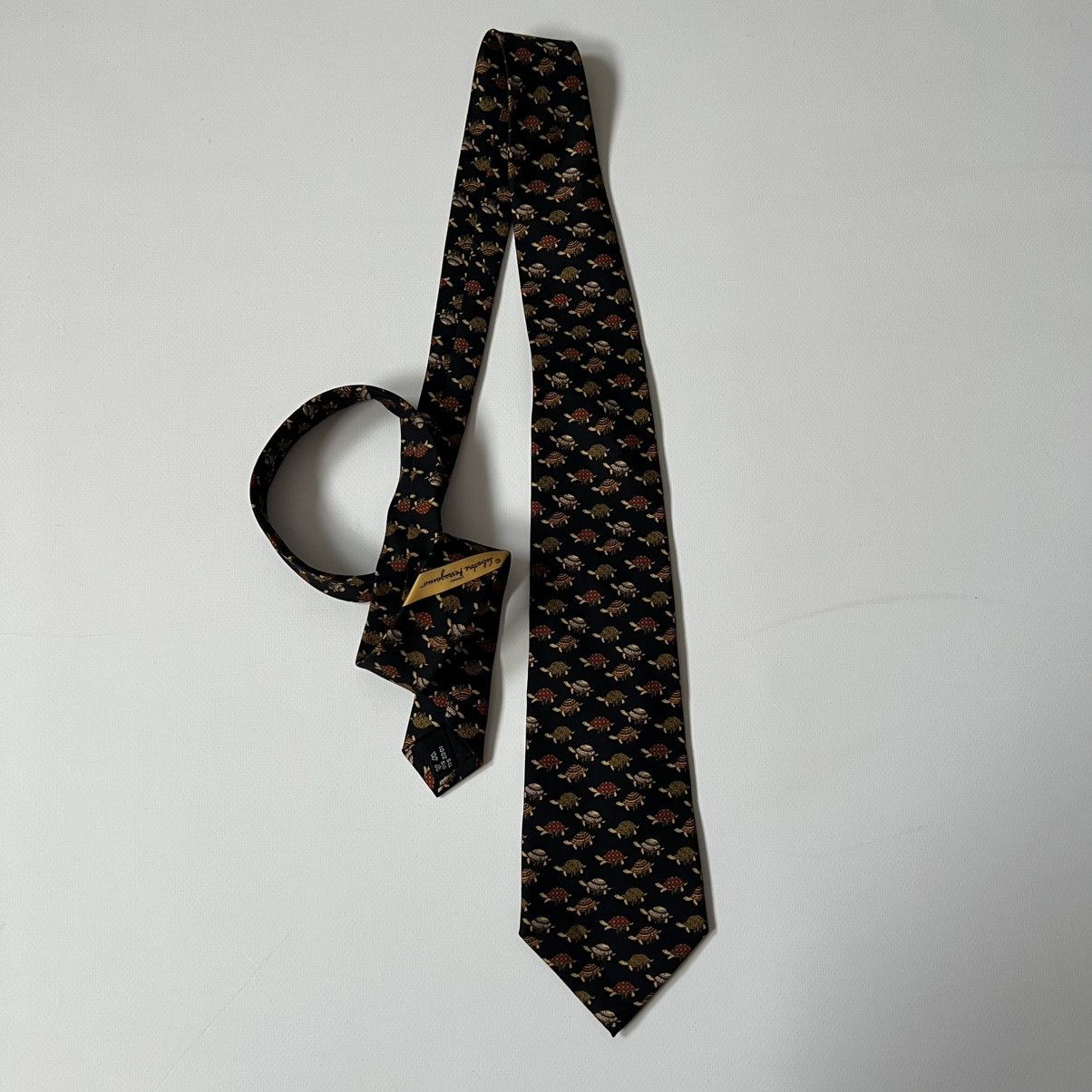 Salvatore Ferragamo Salvatore Ferragamo Silk Tie Turtle Print Made in Italy Size ONE SIZE - 2 Thumbnail