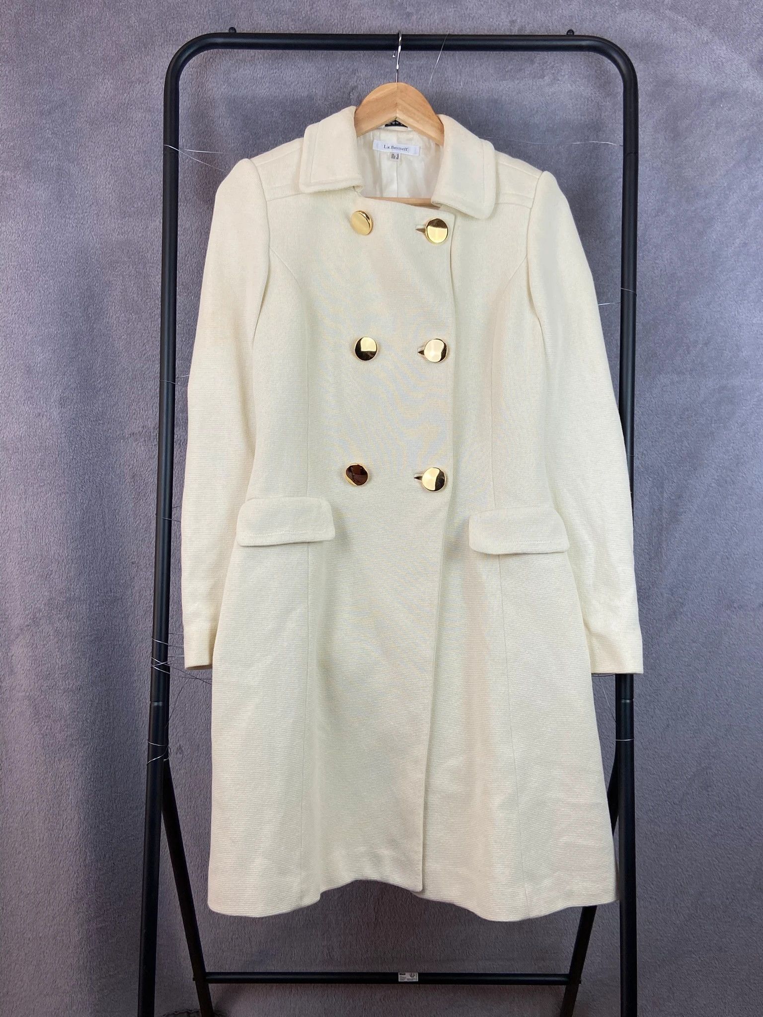 Other Coat L.K. Bennet beige gold button made in Italy Size US S / EU 44-46 / 1 - 1 Thumbnail
