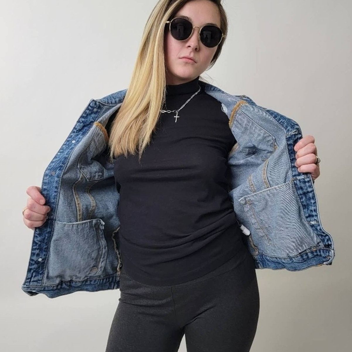 Shein Ripped Faded Wash Denim Jean Trucker Jacket - L Size L / US 10 / IT 46 - 4 Thumbnail