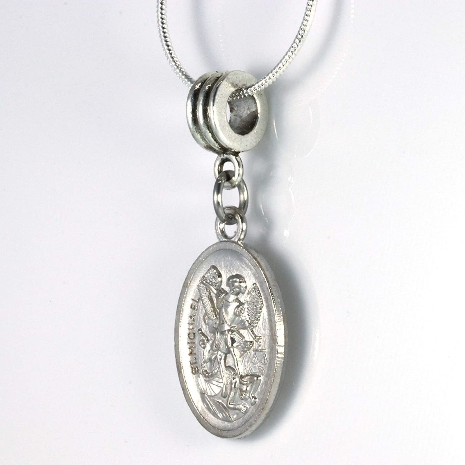 & Other Stories St Michael Necklace - A Saint Michael Pendant Protection Size ONE SIZE - 5 Thumbnail