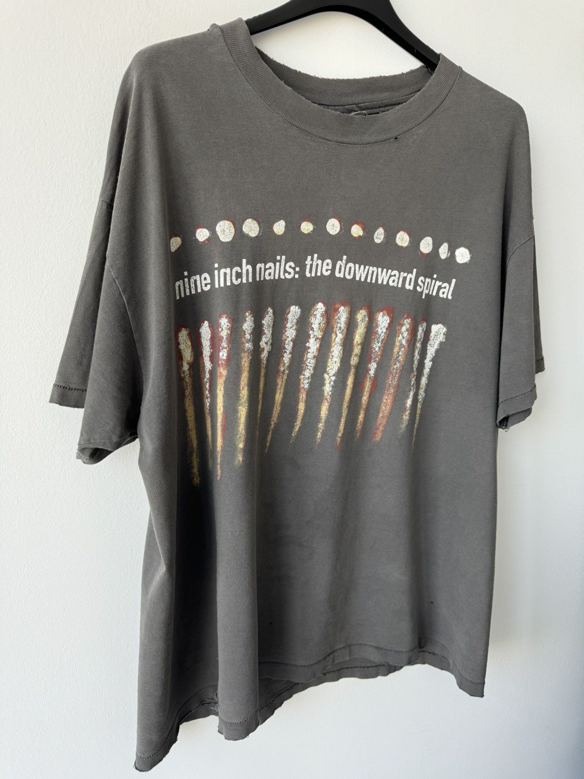 Vintage VINTAGE NINE INCH NAILS 1994 DOWNWARD SPIRAL T SHIRT FADED Size US XL / EU 56 / 4 - 3 Thumbnail
