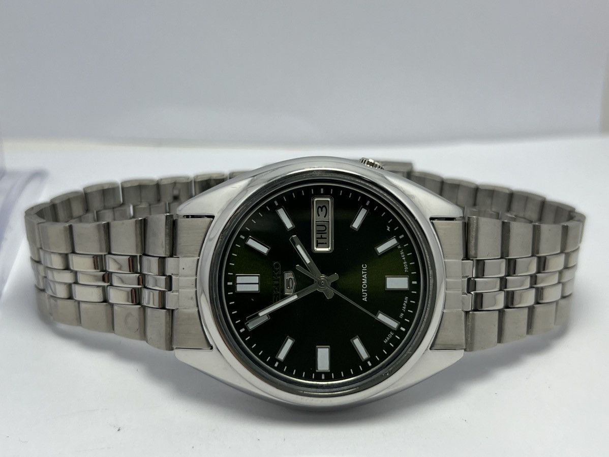 Seiko Seiko 5 Automatic Baton Dial Wrist Watch Day/Date Japan Size 36 - 13 Thumbnail