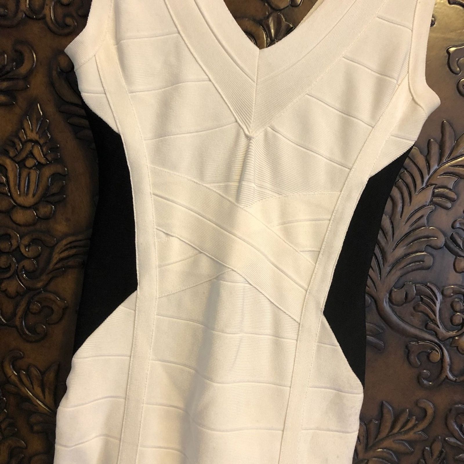 Designer Bebe white and black bandaid dress XS Size XS / US 0-2 / IT 36-38 - 3 Thumbnail