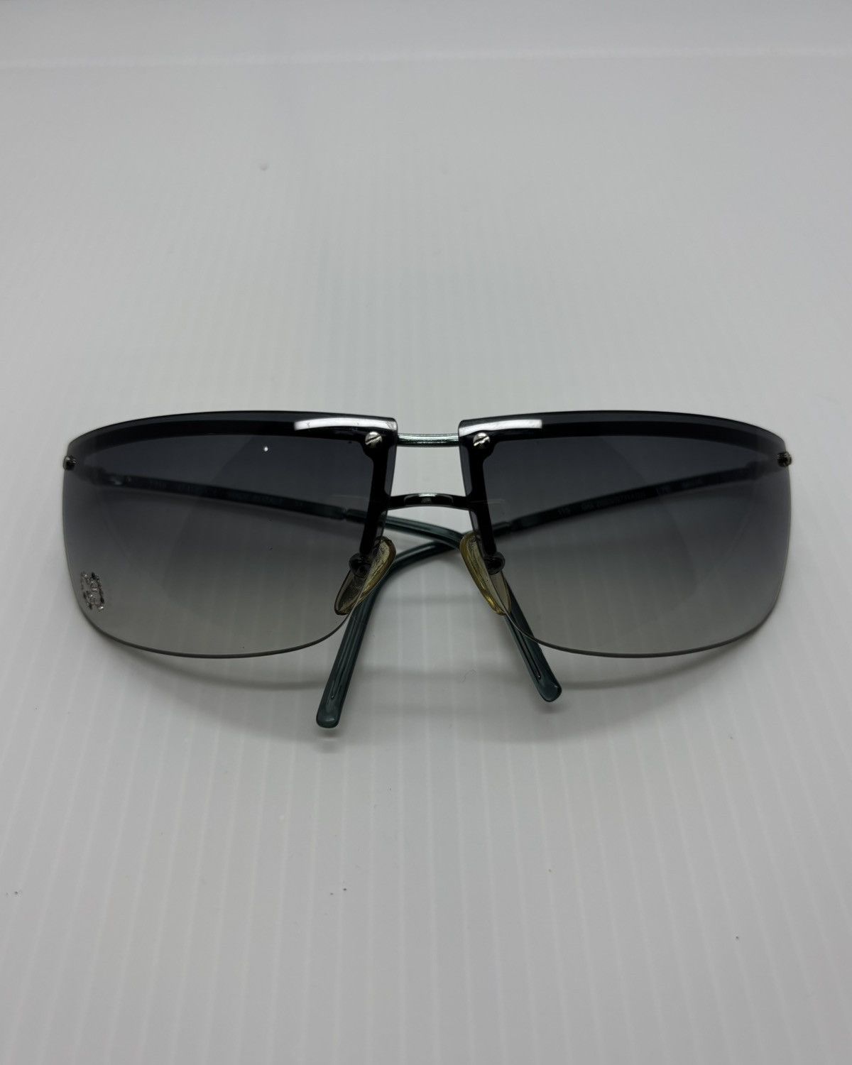 Gucci Aw2000 Gucci Tom Ford Rimless Rhinestones Shield Sunglasses Size ONE SIZE - 6 Thumbnail