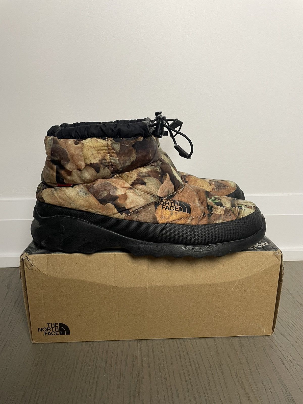 Supreme × The North Face TNF Leaves Nuptse Boots Size US 11 / EU 44 - 3 Thumbnail