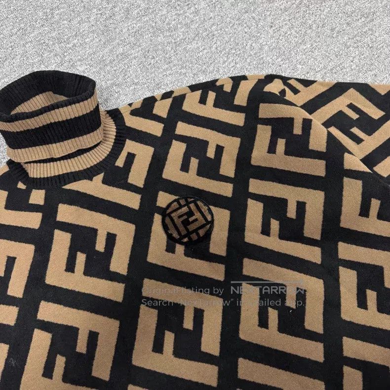 Fendi Fendi Embroidered vintage print cashmere poncho sweater Size XS / US 0-2 / IT 36-38 - 4 Thumbnail