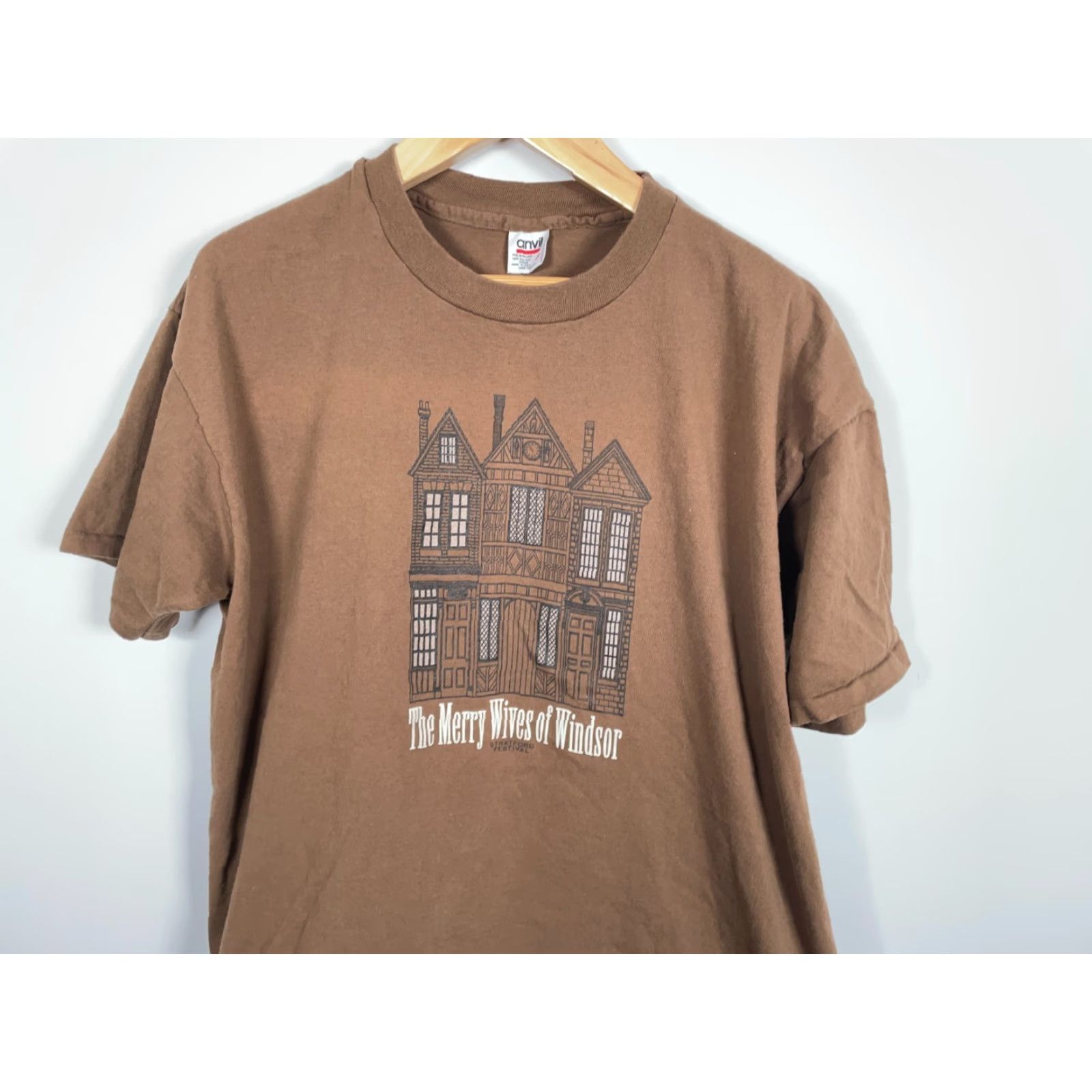 Anvil VINTAGE Shakespeare Merry Wives Windsor T-Shirt Adult XL Brown Anvil 100% cotton Short Sleeve Crew Neck Logo Graphic Print Men US Made Size US XL / EU 56 / 4 - 4 Thumbnail