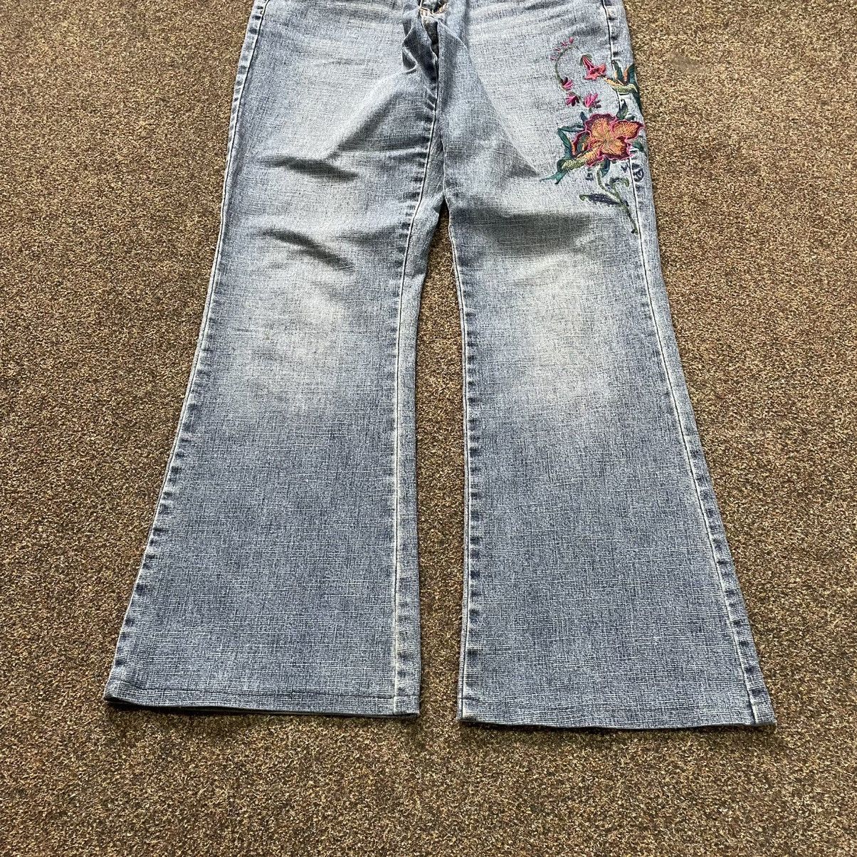 Vintage Vintage Y2K Flared Jeans Distressed Embroidered Floral Skate Size 34" / US 12 / IT 48 - 5 Thumbnail