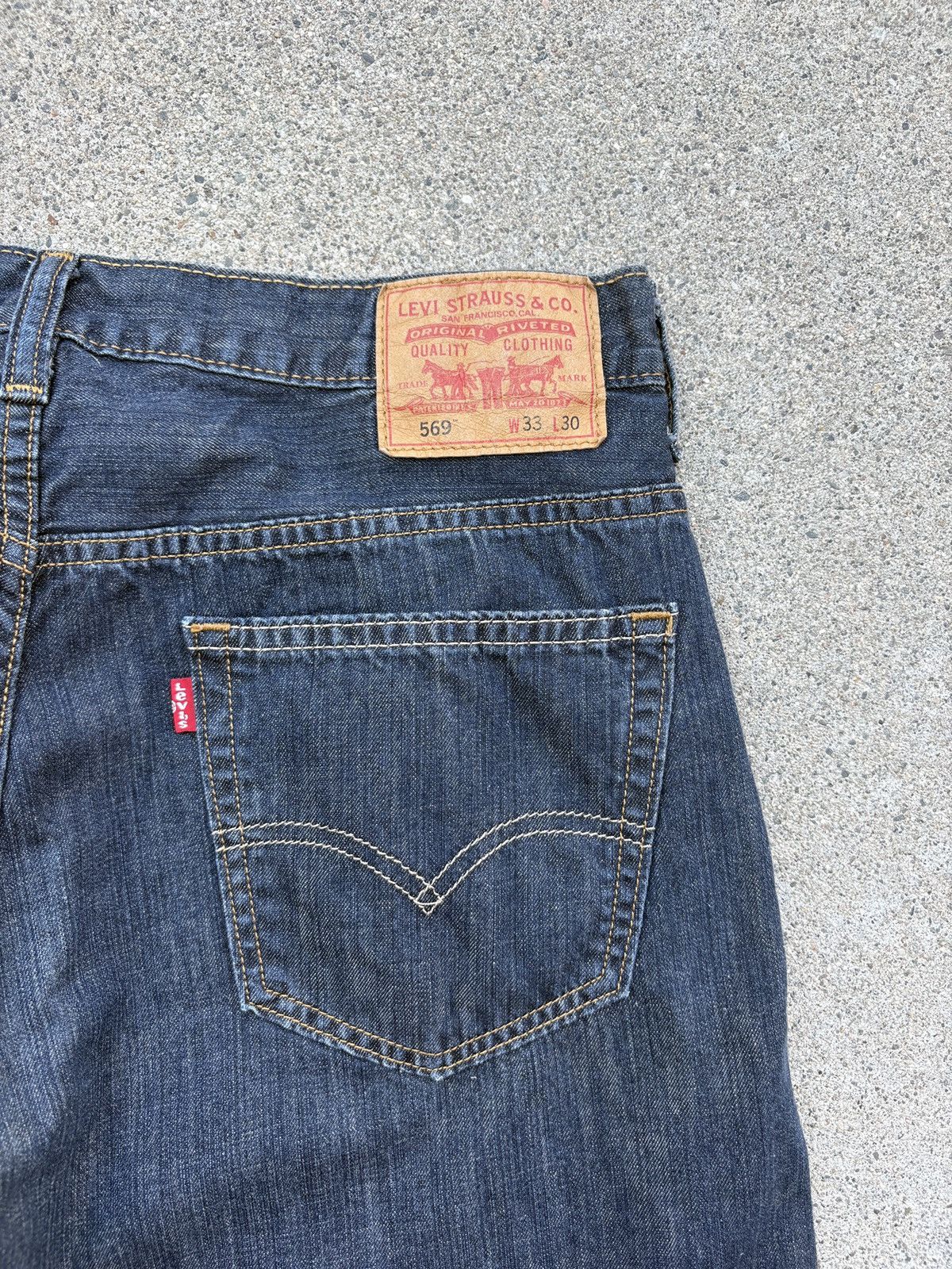 Levi's Vintage Y2K 569’ Levis Loose Fit D. Indigo Jeans Size 33x30 Size US 33 - 4 Thumbnail