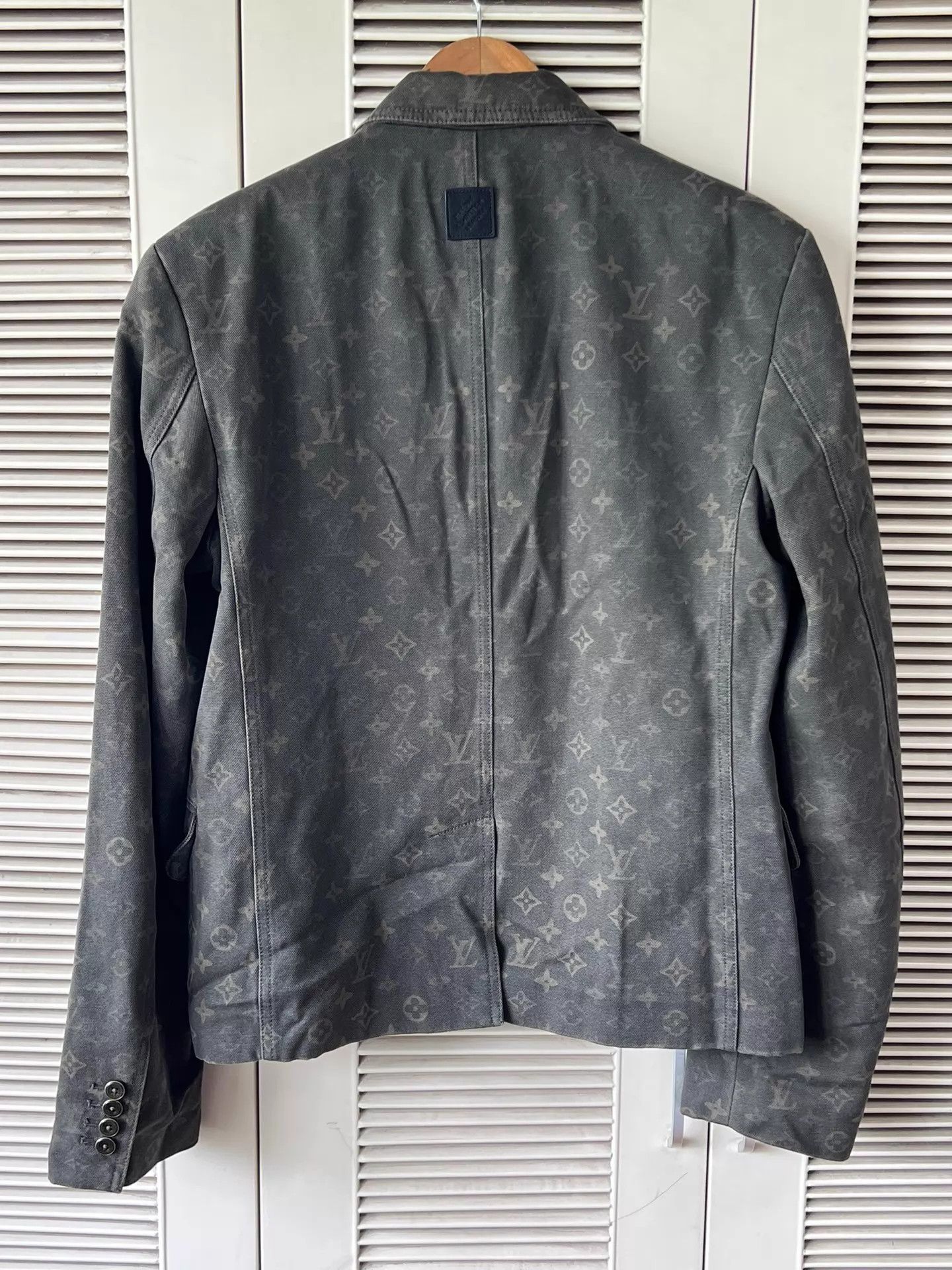 Louis Vuitton Louis Vuitton SS26 Runway Allover Print Denim Blazer 48 Size 48R - 2 Thumbnail