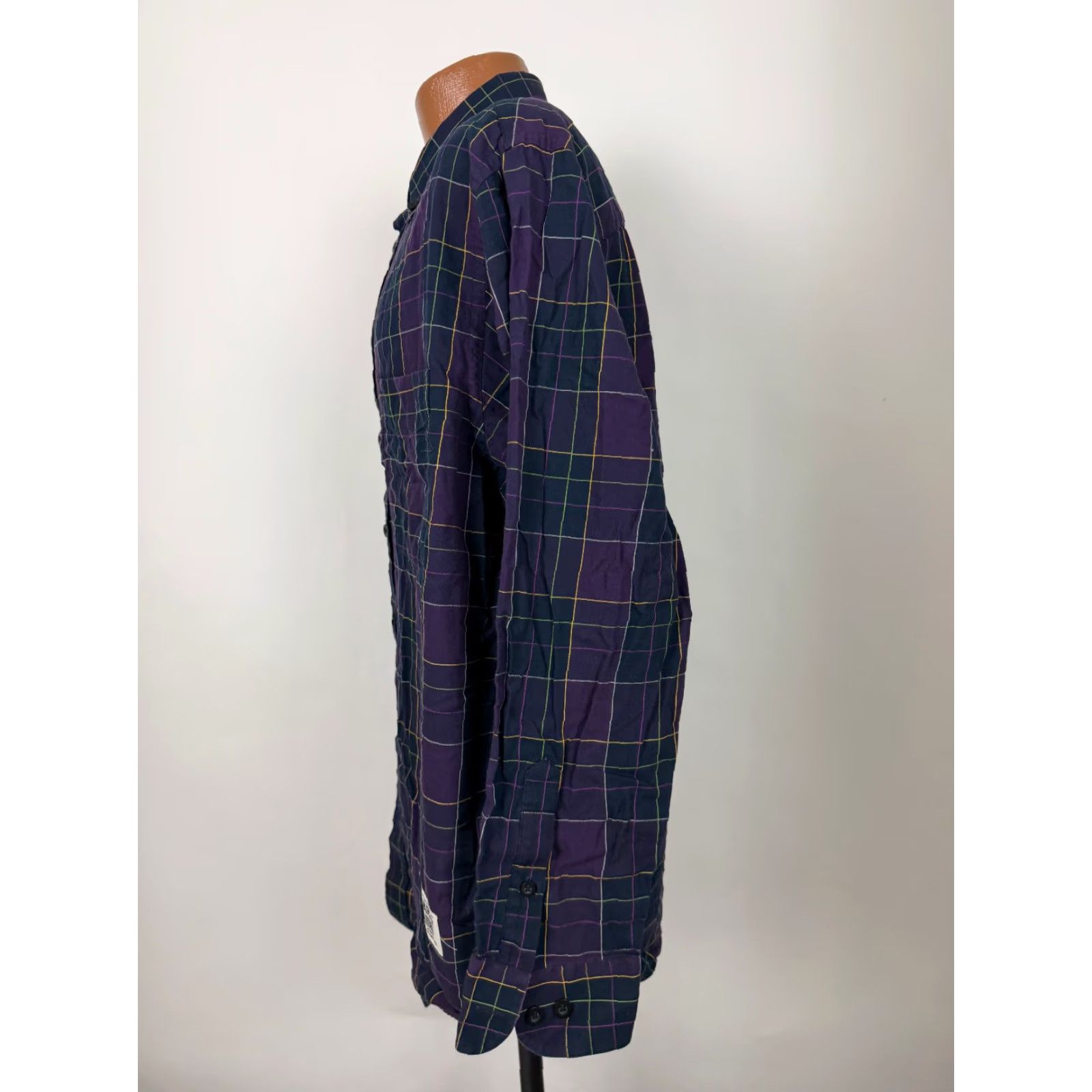 Roundtree & Yorke VINTAGE Roundtree & Yorke Varsity Shirt Men Large Purple Navy Plaid Button-Down Shirt Size US L / EU 52-54 / 3 - 6 Thumbnail