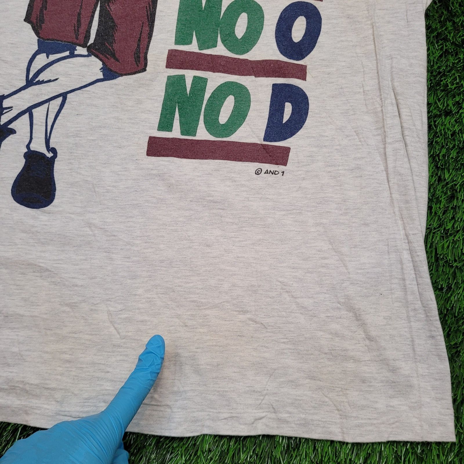 Vintage VTG 90s AND 1 Trash Talk Tee Mens M USA Streetball Size US M / EU 48-50 / 2 - 9 Thumbnail