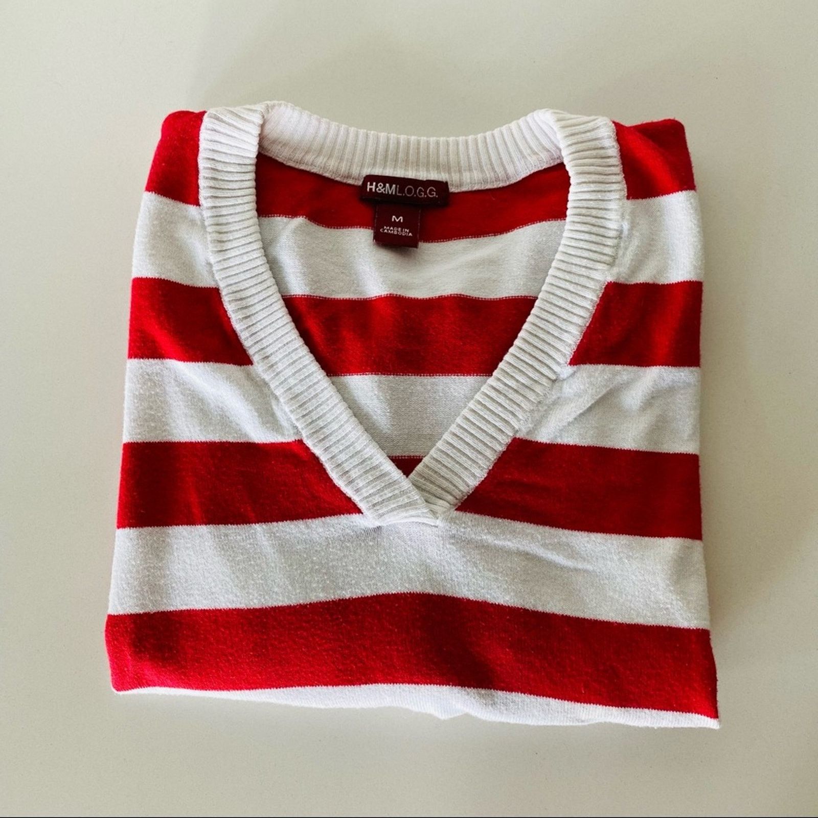 Vintage VINTAGE H&M Red White VNeck Striped Cropped Pullover Sweater Size M / US 6-8 / IT 42-44 - 9 Thumbnail