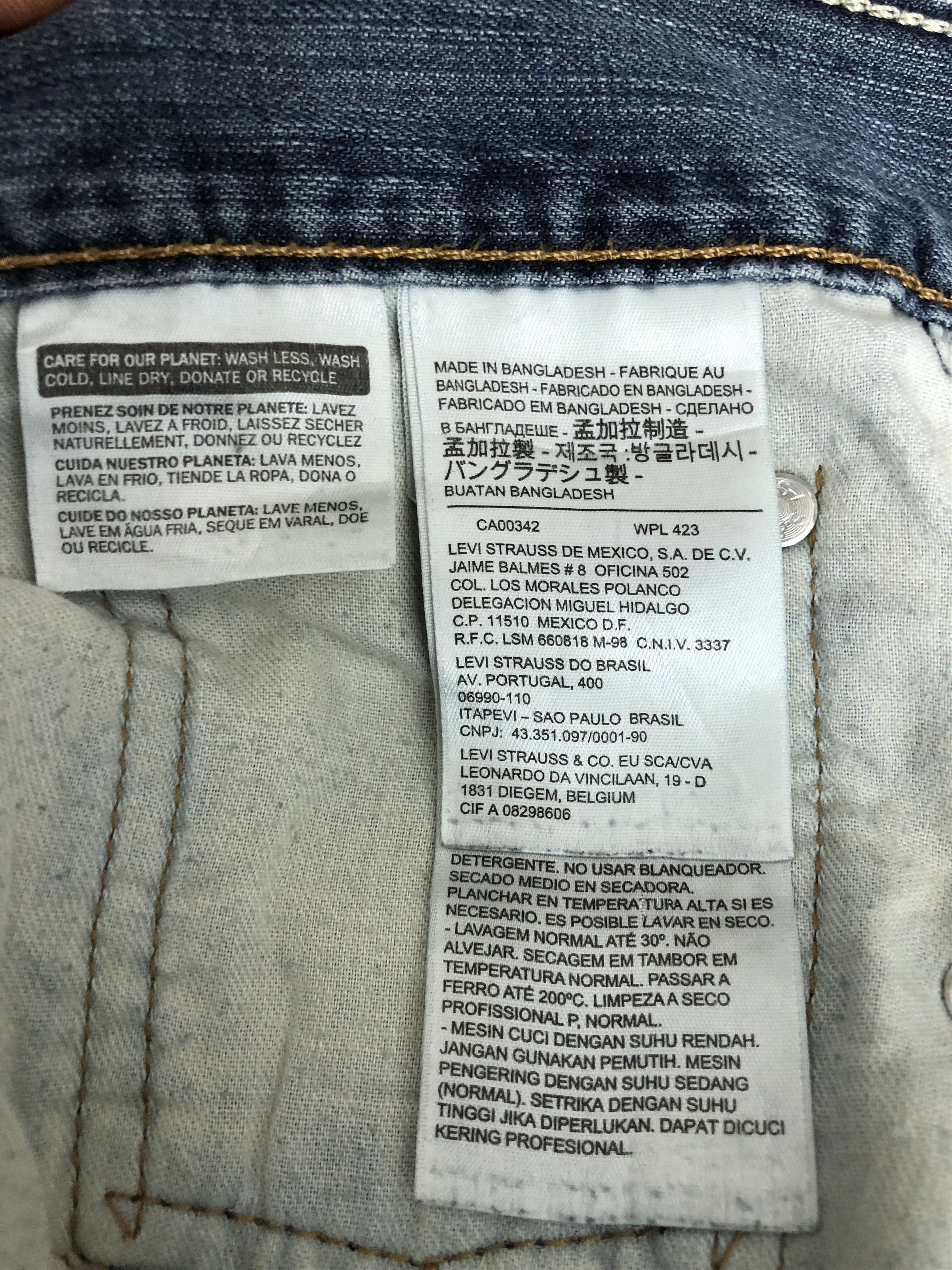 Levi's × Vintage Vintage Y2K Levis Flare Jeans Wide Leg Levi's Boot Cut Denim Size US 32 / EU 48 - 9 Thumbnail