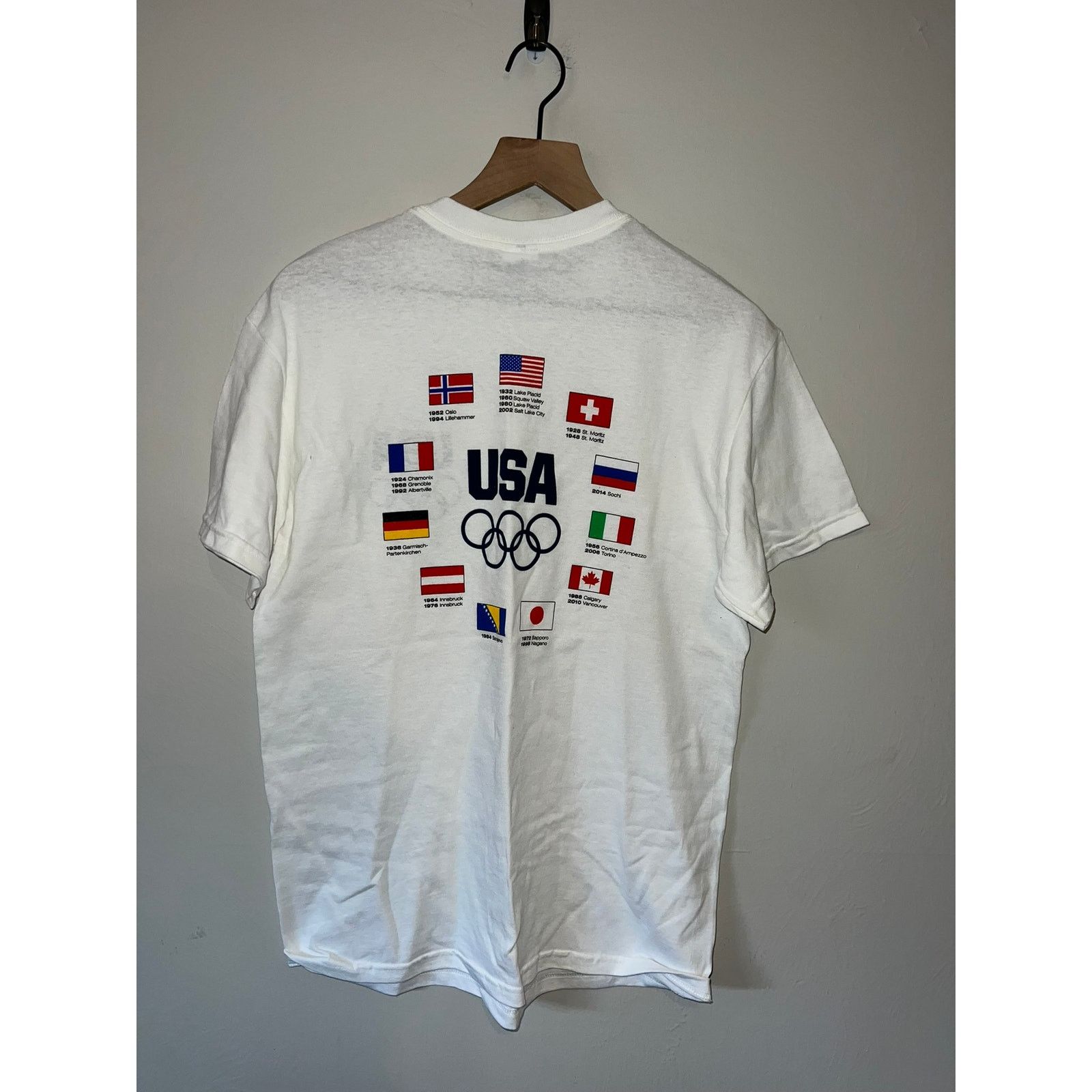 Delta America Olympics Shirt Olympic USA Flag Graphic Tee Medium Size US M / EU 48-50 / 2 - 1 Thumbnail