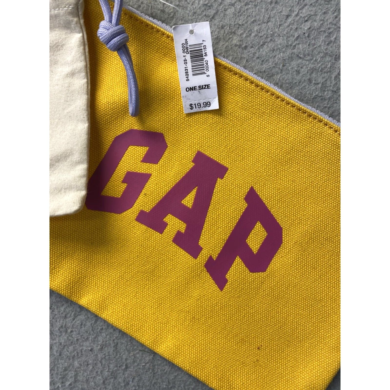 Gap VINTAGE GAP Women's Clutch Bag Small Yellow Knit Pouch Casual Travel 2010s Size ONE SIZE - 3 Thumbnail