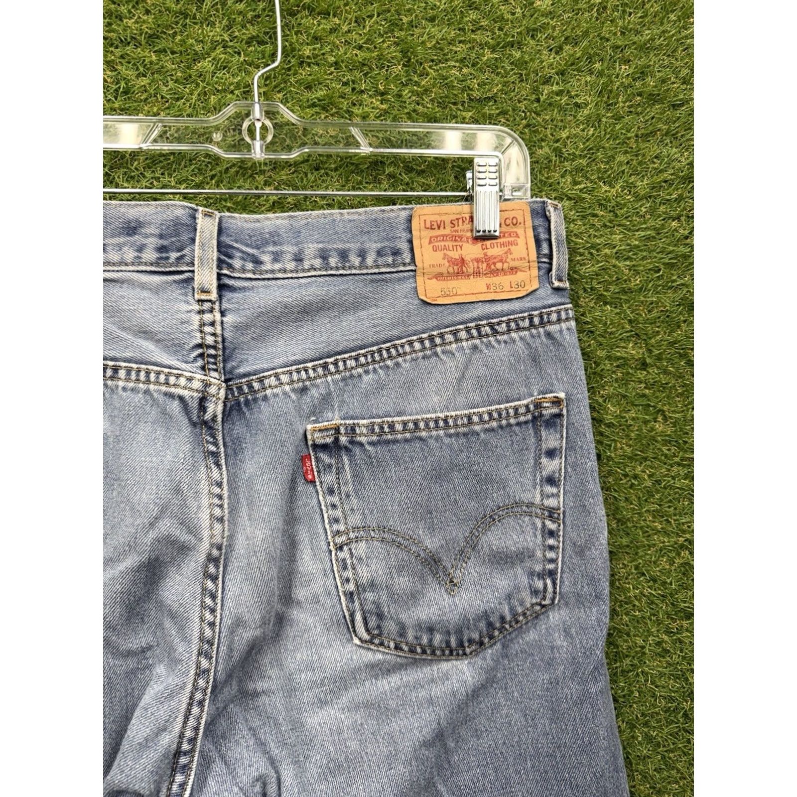 Levi's Levi's 550 Jeans Mens 36x30 Light Wash Denim Relaxed Tapered Casual Workwear Blue Jeans Mens Size US 36 / EU 52 - 5 Thumbnail