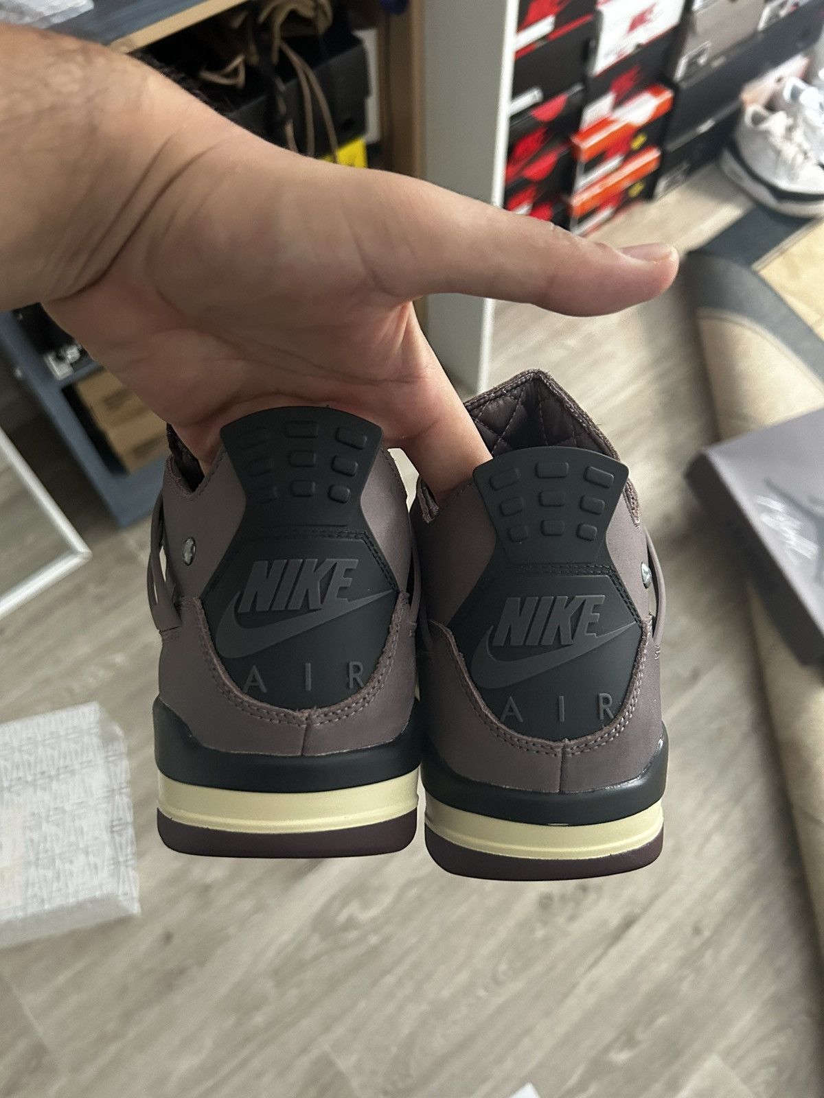 A Ma Maniere × Nike Jordan 4 Retro SP x À Ma Manière Size US 9 / EU 42 - 7 Thumbnail