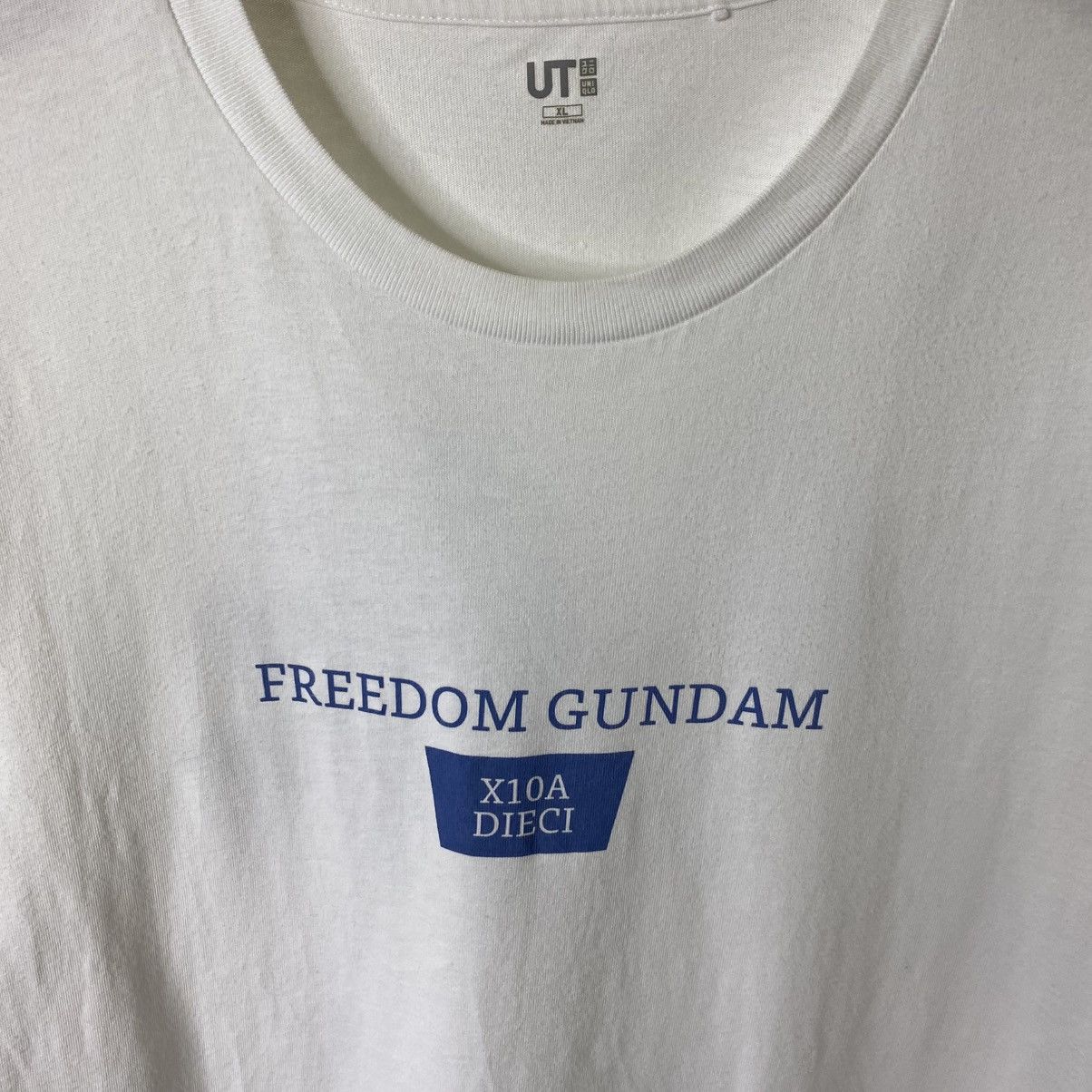 Uniqlo Uniqlo UT Anime Freedom Gundam Manga Series Collaboration T Size US L / EU 52-54 / 3 - 7 Thumbnail