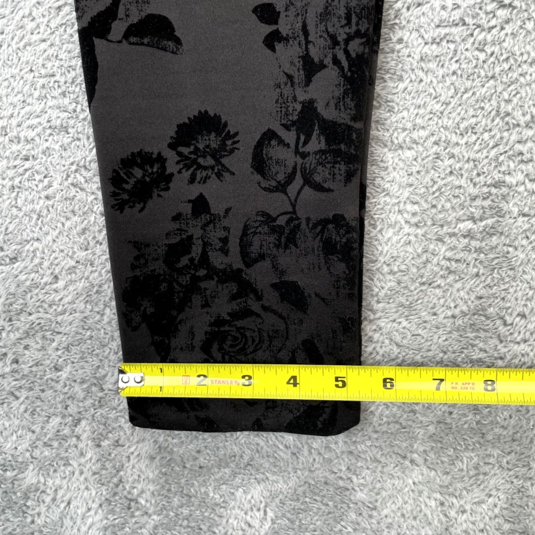 Joseph Ribkoff VINTAGE Joseph Ribkoff Pants Womens Medium Black Floral Velvet Tapered Leg Size 32" / US 10 / IT 46 - 7 Thumbnail