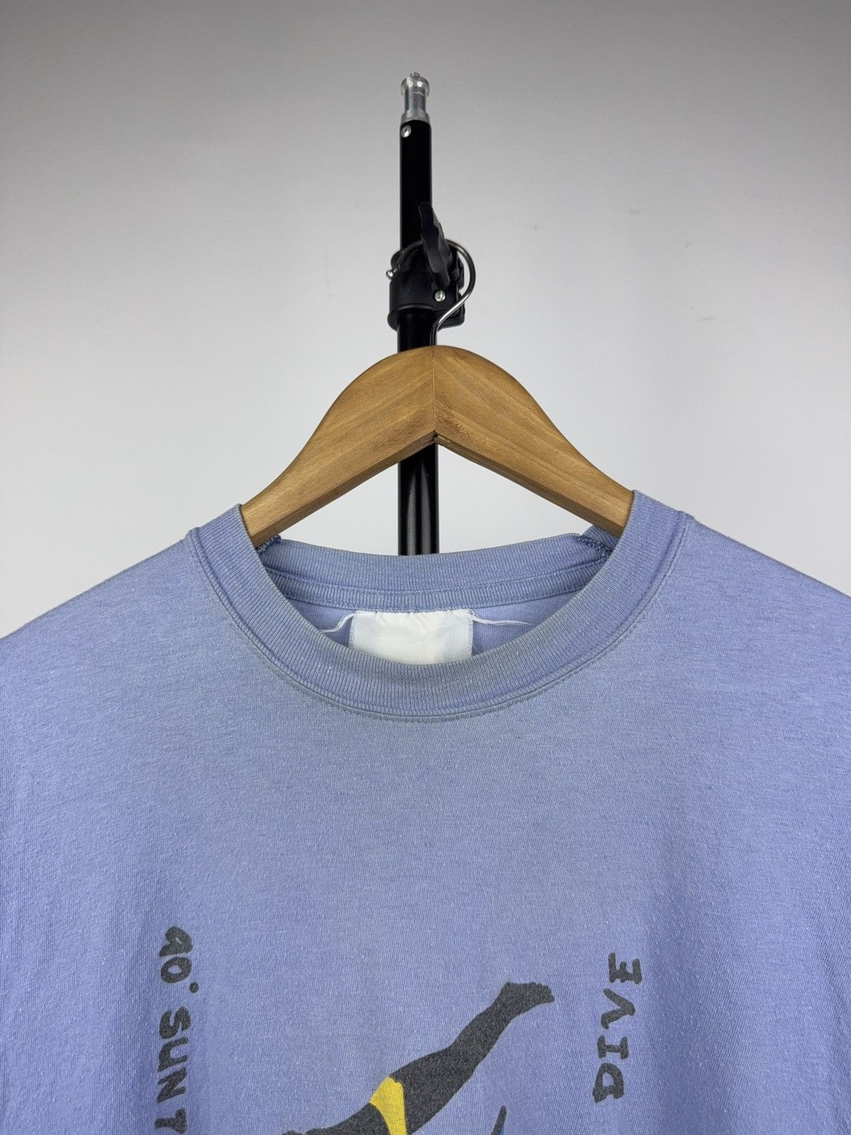 Vintage 90s Windsurf Swim Dive Graphic Tee Vintage Blue Summer Size US L / EU 52-54 / 3 - 2 Thumbnail