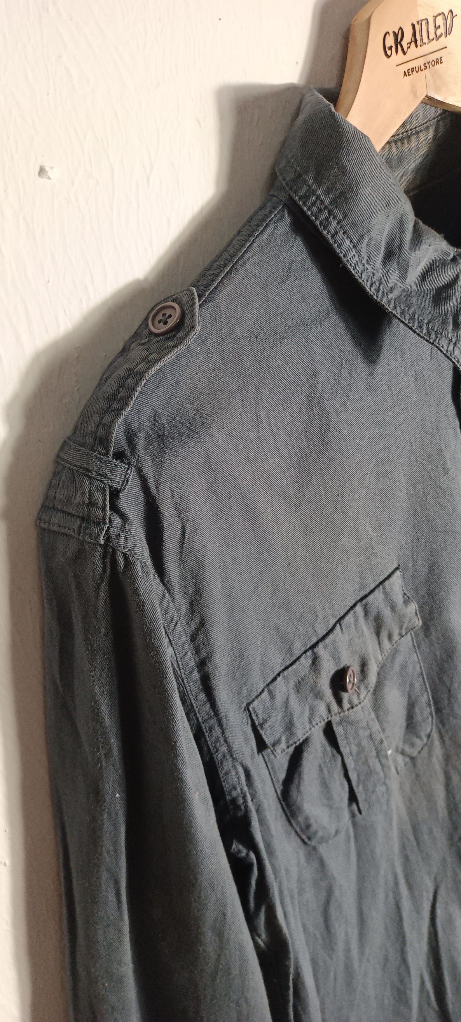 Japanese Brand Japanese Brand Spice Island Button Ups Military design Size US L / EU 52-54 / 3 - 5 Thumbnail