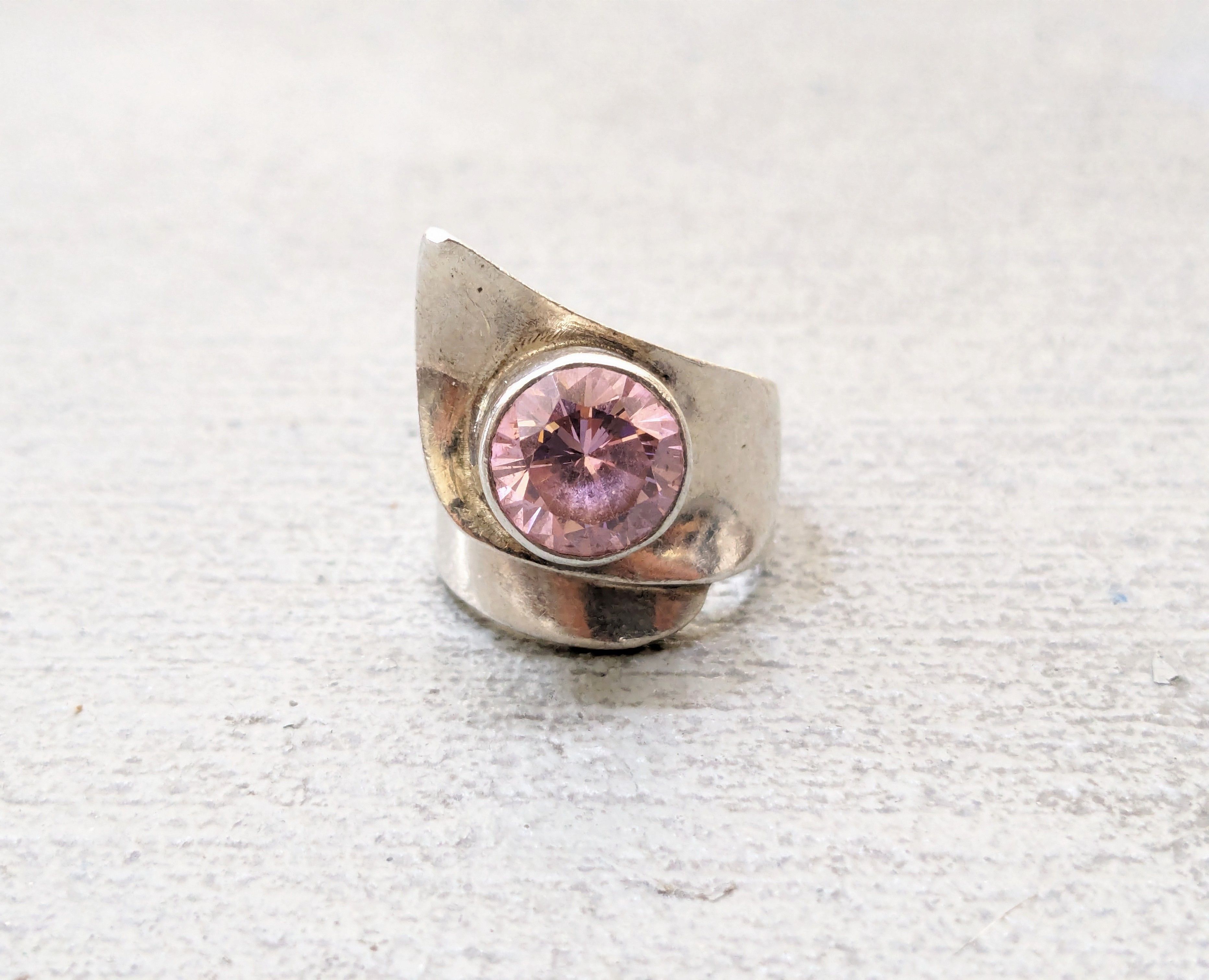 Jewelry Vintage Sterling Silver Ring Pink Topaz Size 6.75 Modern Size ONE SIZE - 2 Thumbnail