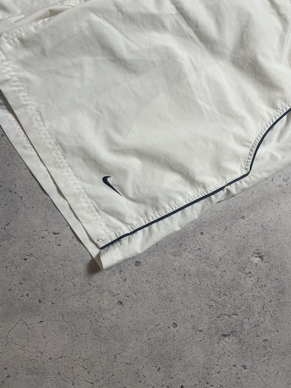 Nike × Vintage Vintage 00s Nike Nylon Shorts Swoosh Logo Drill Y2K White Size US 36 / EU 52 - 2 Thumbnail