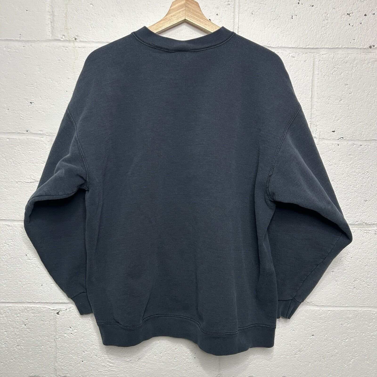 Nike Vintage 90’s Nike Mini Swoosh Crewneck “Black” White Tag Size US L / EU 52-54 / 3 - 2 Thumbnail