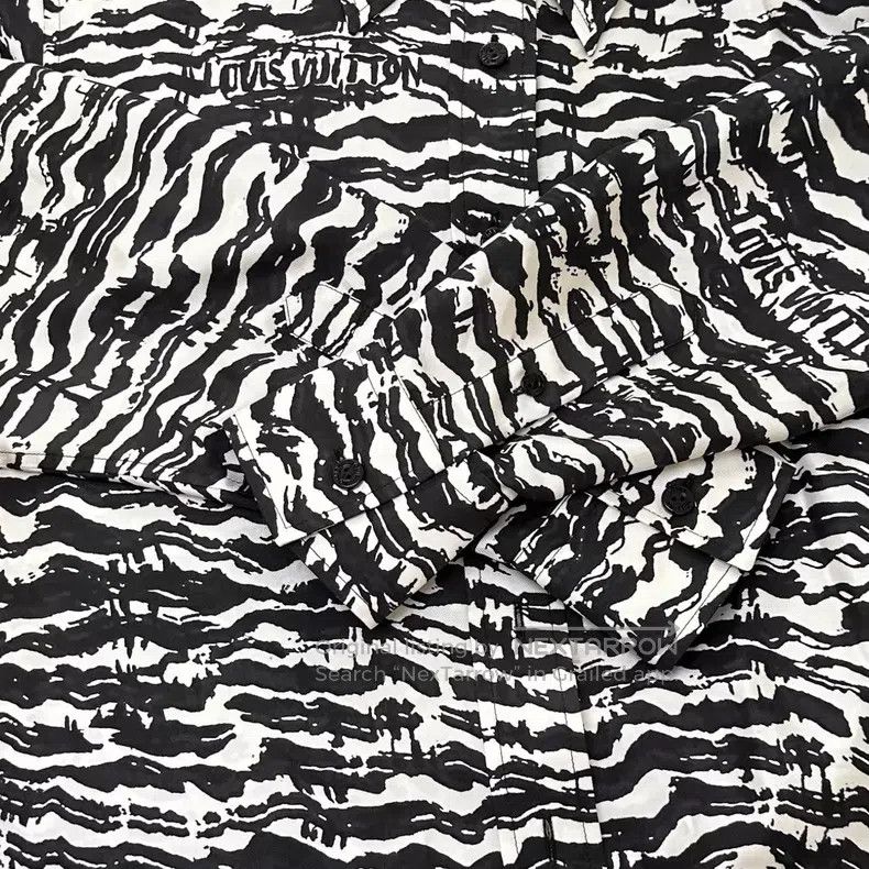 Louis Vuitton Louis Vuitton Black and white tiger stripe silk mulberry s Size XXS / US 00 / IT 34 - 6 Thumbnail