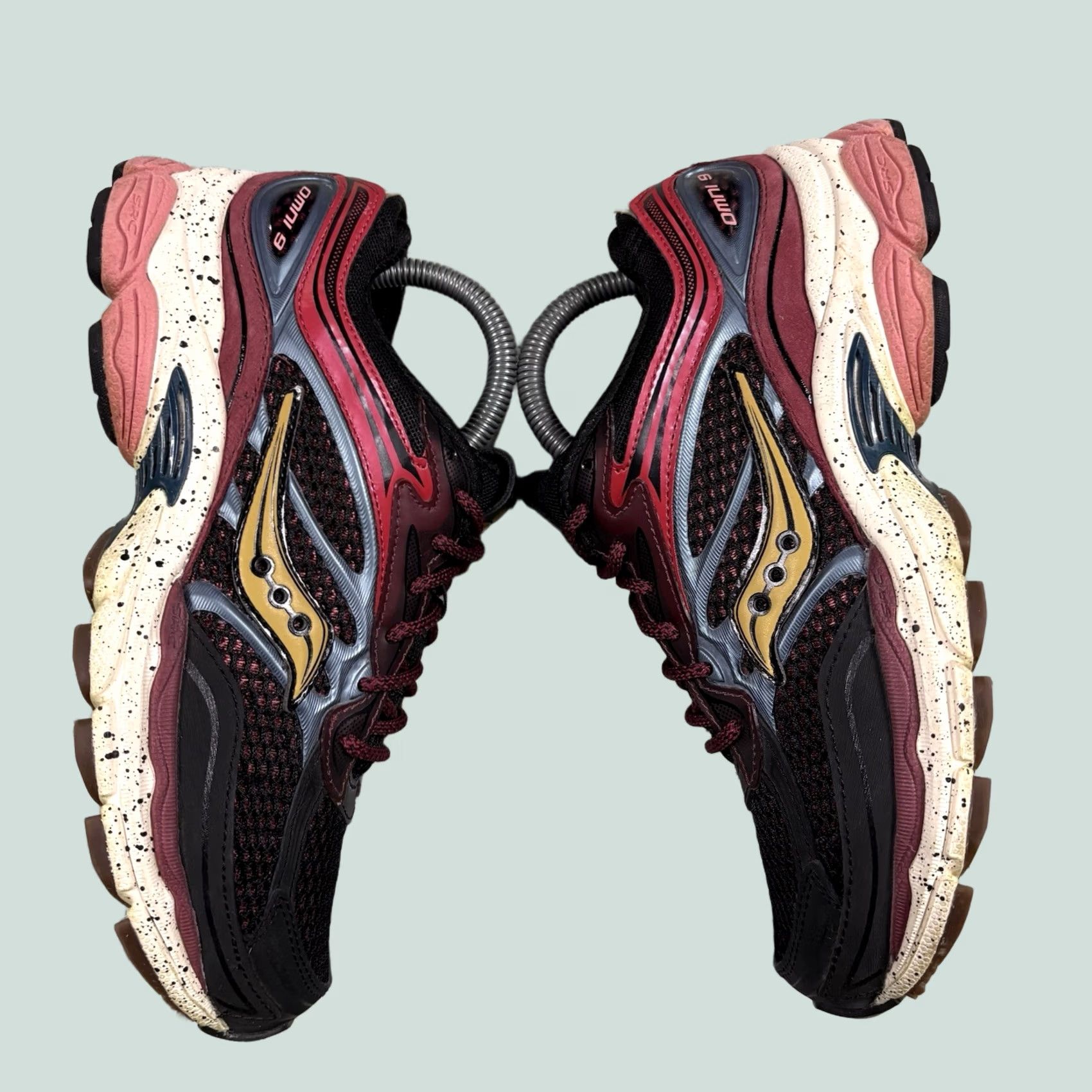 Saucony Saucony ProGrid Omni 9 OG “White Silver Red” **PRE  display picture 1