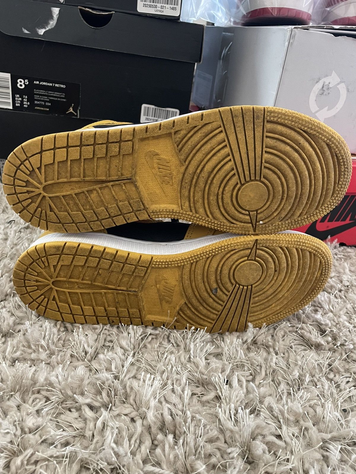 Jordan Brand Jordan 1 pollen GS Size US 7 / EU 40 - 6 Thumbnail
