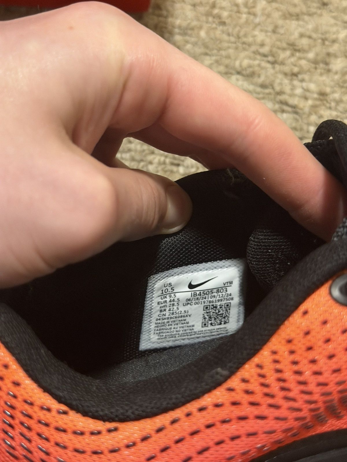 Nike Nike Air Max DN Total Orange Black Size US 10.5 / EU 43-44 - 8 Thumbnail
