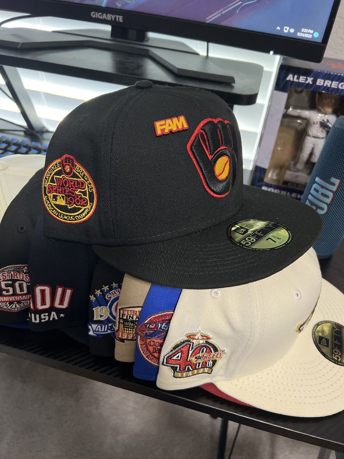 New Era Milwaukee Brewers 1982 WS Cobra Kai Exclusive🚨 Size ONE SIZE - 1 Thumbnail