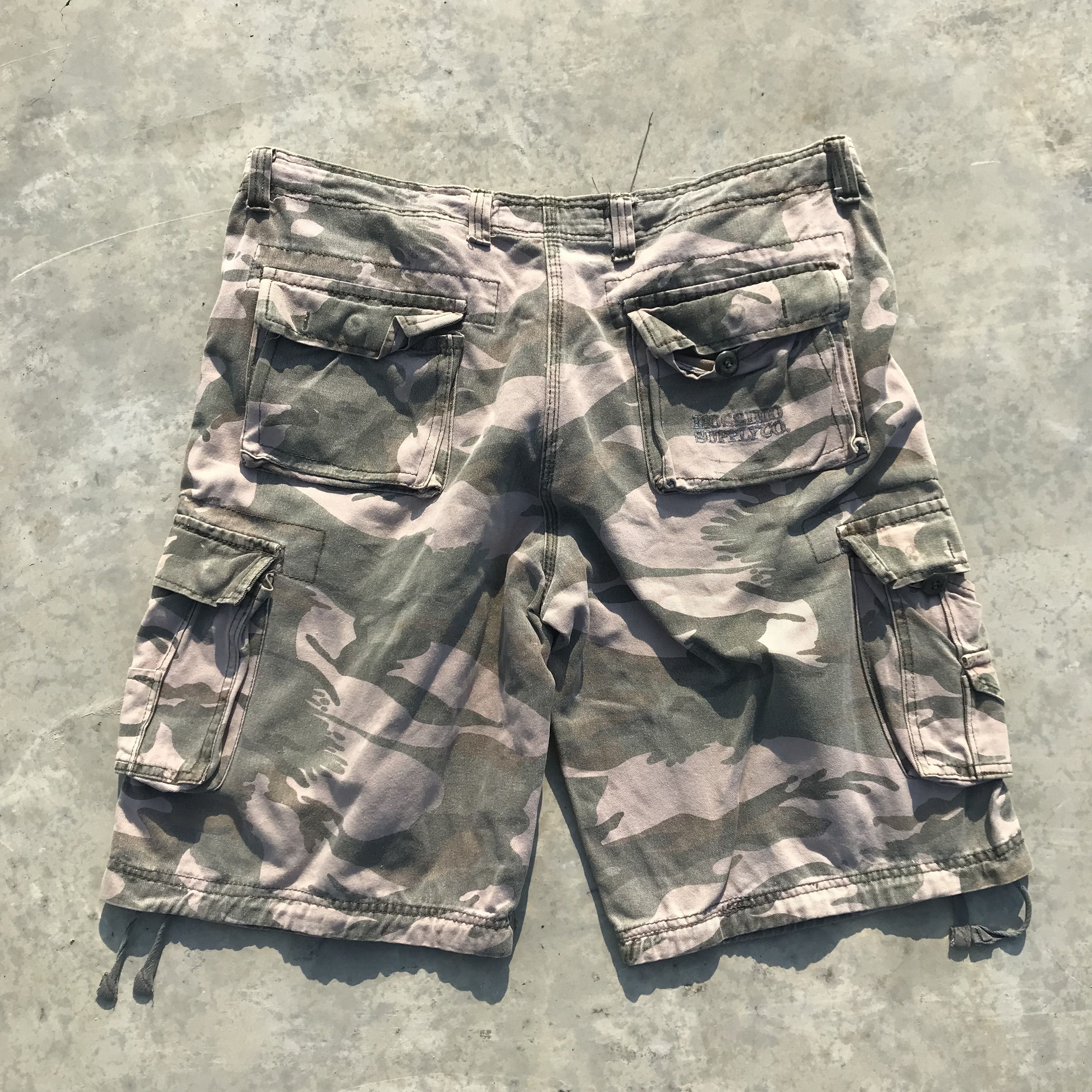 Mossimo Mossimo Supply Co Cargo Shortpants Military camouflage Size US 38 / EU 54 - 12 Thumbnail