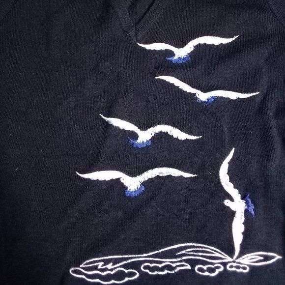 Other Vintage Buffums' Seagulls Embroidered V-Neck Sweater Size M / US 6-8 / IT 42-44 - 1 Thumbnail